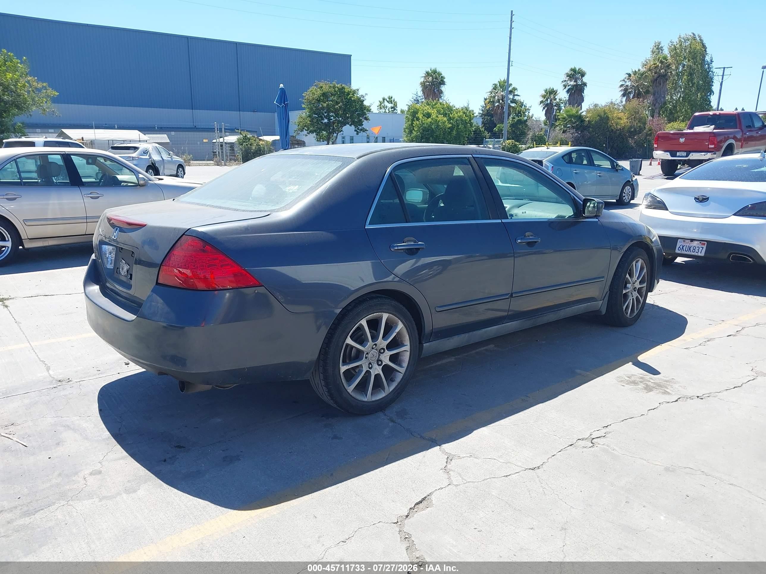 2007 Honda Accord 2.4 Lx Gray vin: 1HGCM56407A222083