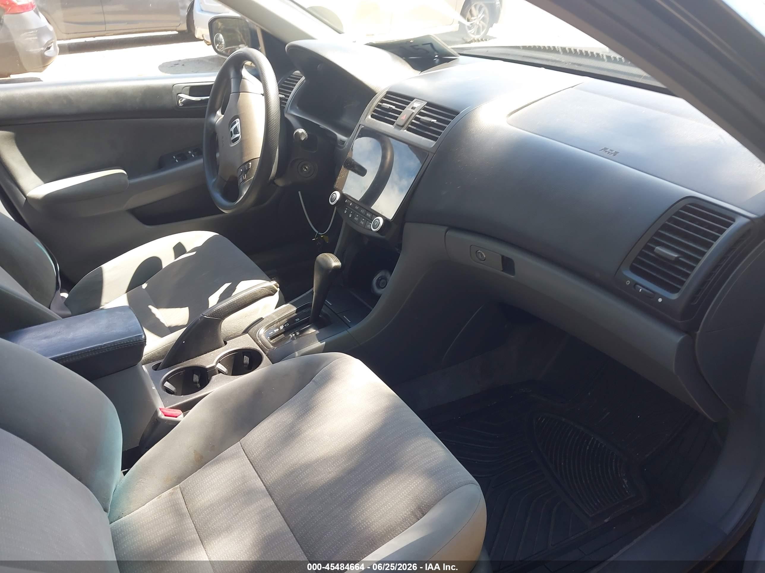 2005 Honda Accord 2.4 Lx Gray vin: 1HGCM56415A001203