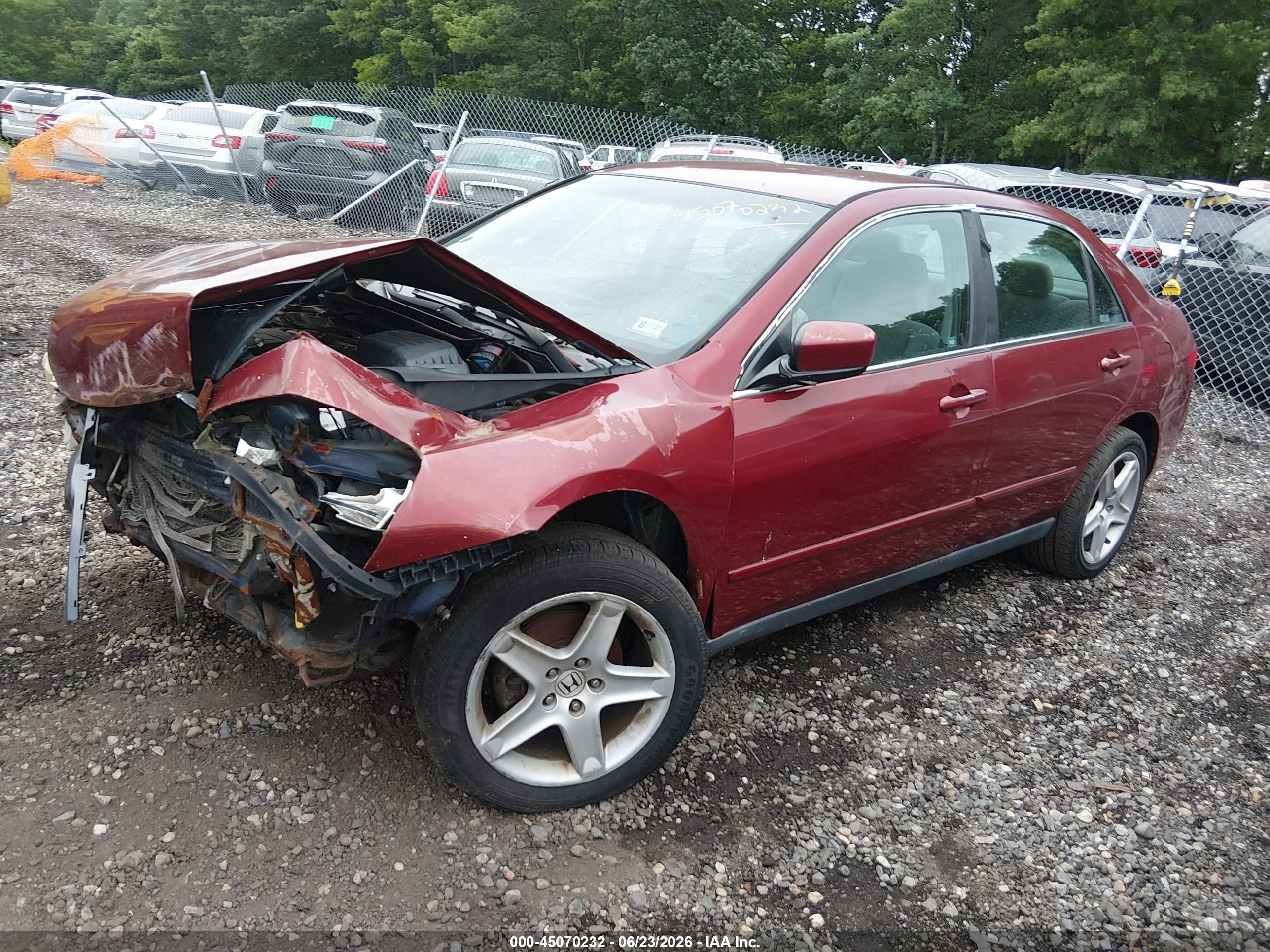 2005 Honda Accord 2.4 Lx Красный vin: 1HGCM56415A071784