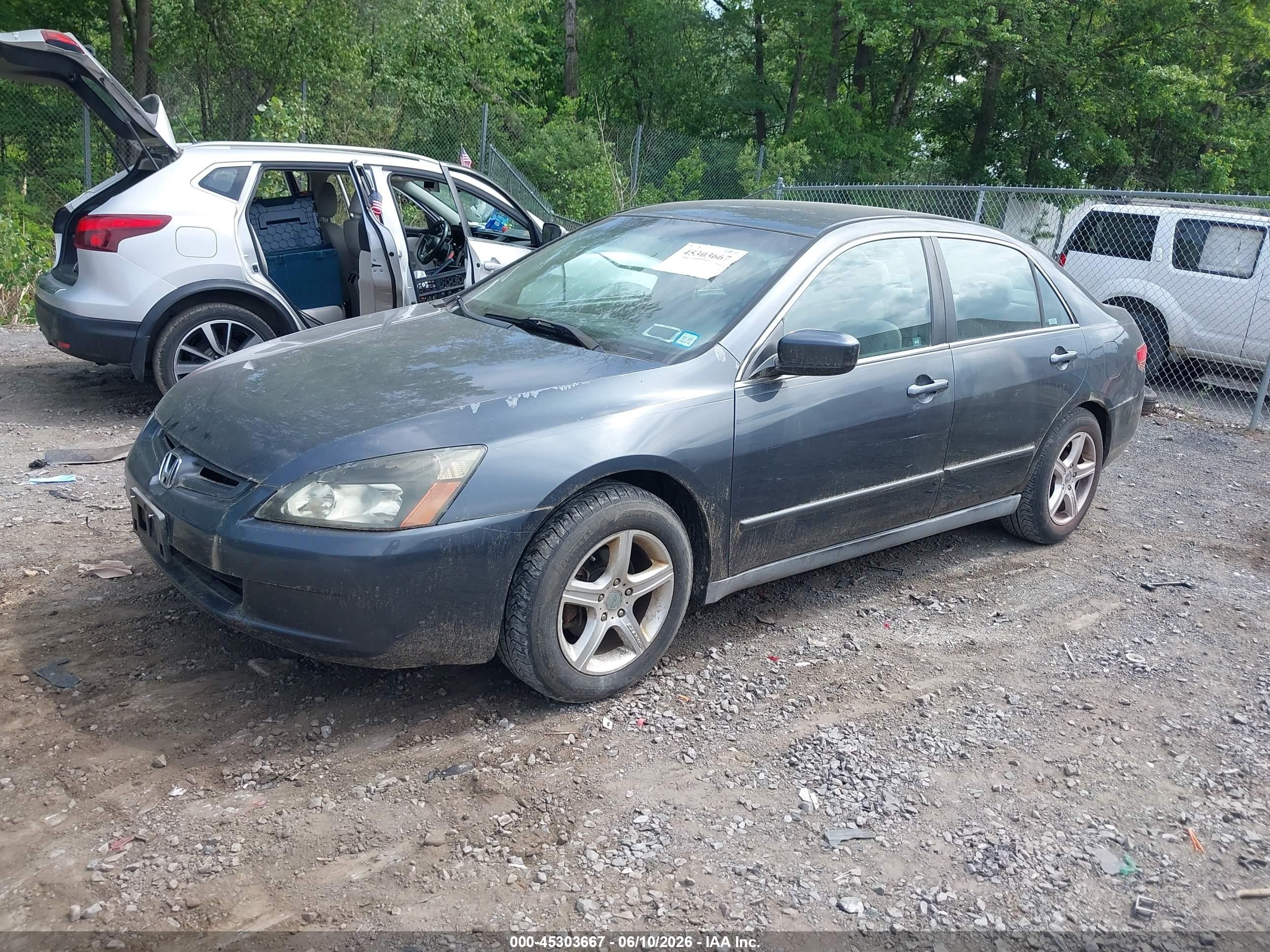 2005 Honda Accord 2.4 Lx Серый vin: 1HGCM56415A083854