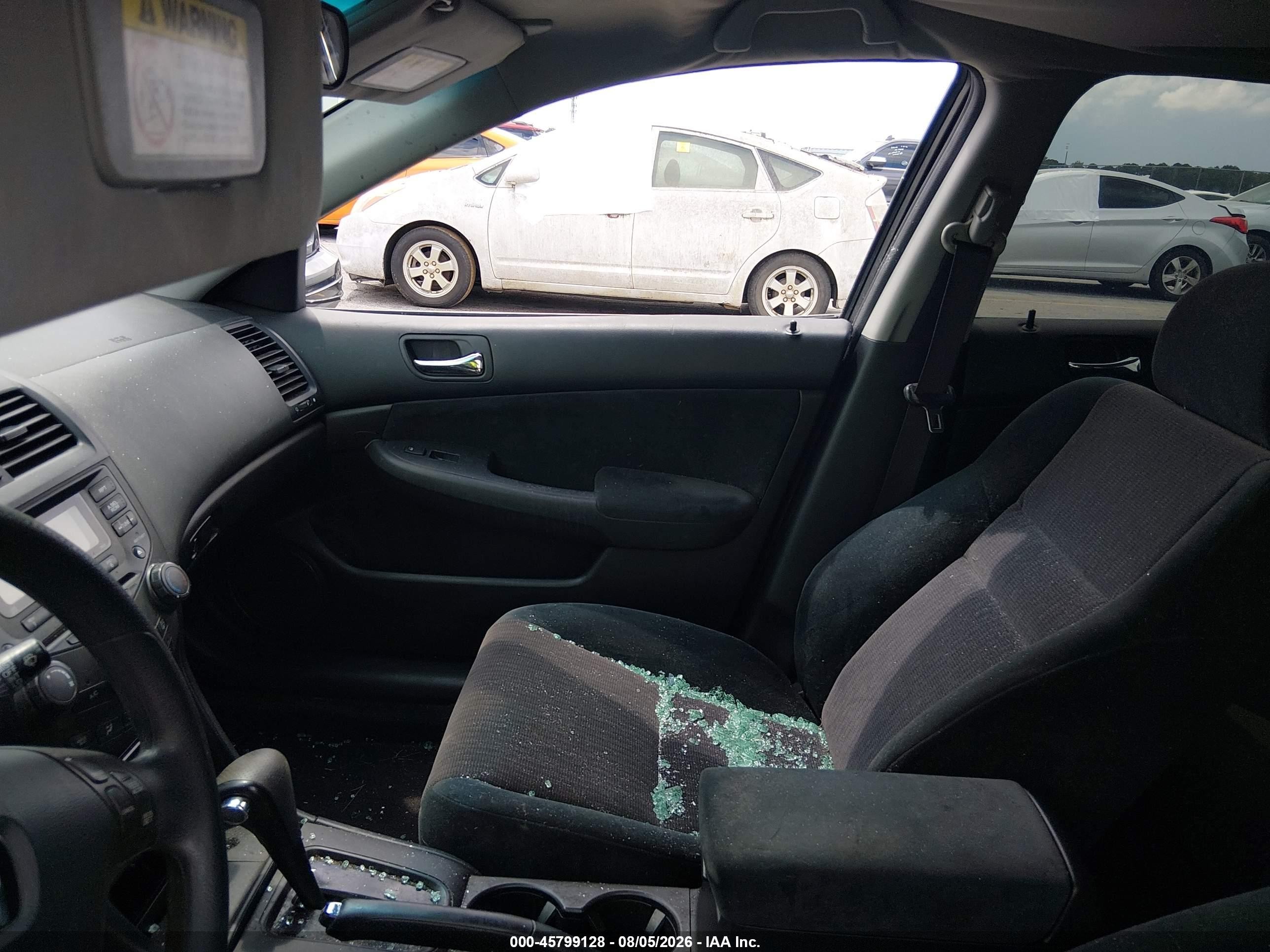 2003 Honda Accord 2.4 Lx Серебряный vin: 1HGCM56423A146392