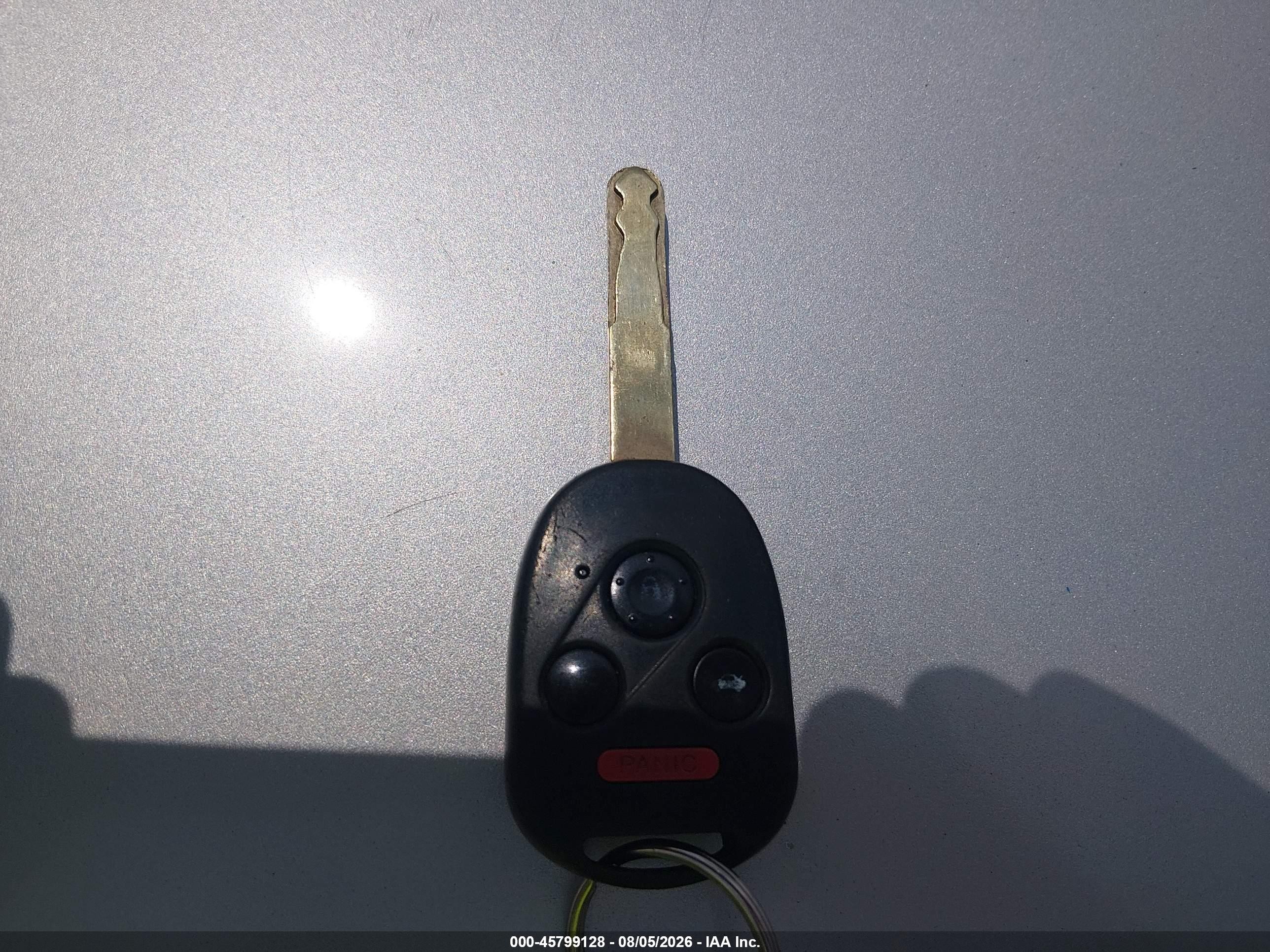 2003 Honda Accord 2.4 Lx Серебряный vin: 1HGCM56423A146392