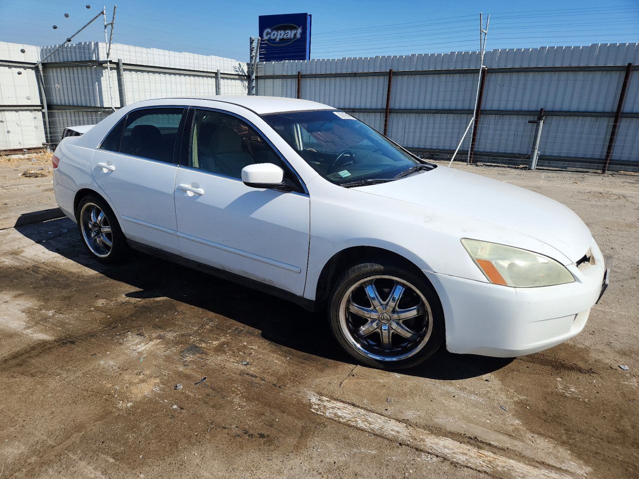 2005 Honda Accord Lx Белый vin: 1HGCM56425A079683