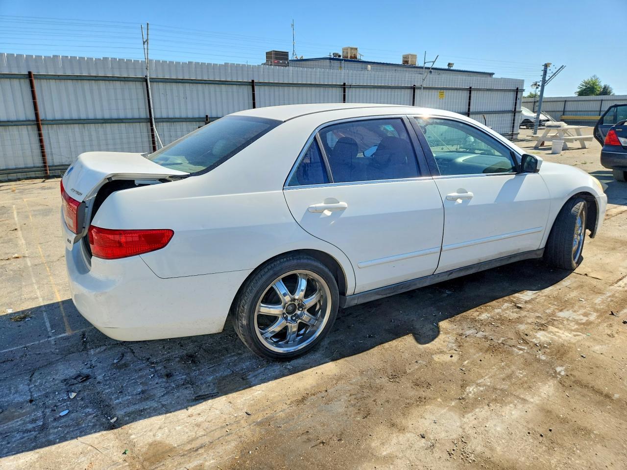 2005 Honda Accord Lx Белый vin: 1HGCM56425A079683