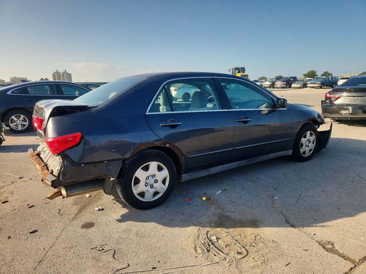 2005 Honda Accord Lx Blue vin: 1HGCM56425A103853
