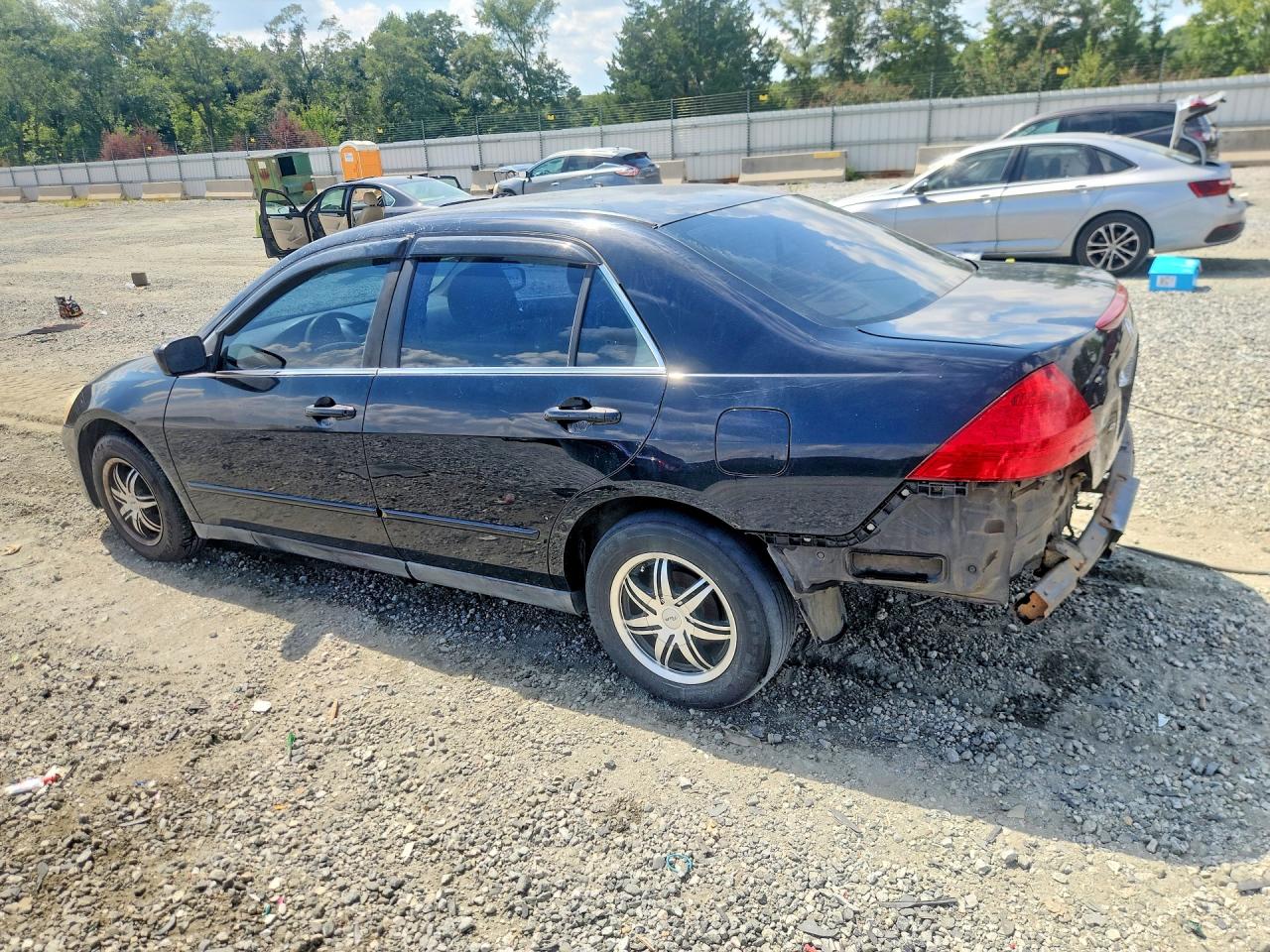 2007 Honda Accord Lx Black vin: 1HGCM56427A011564