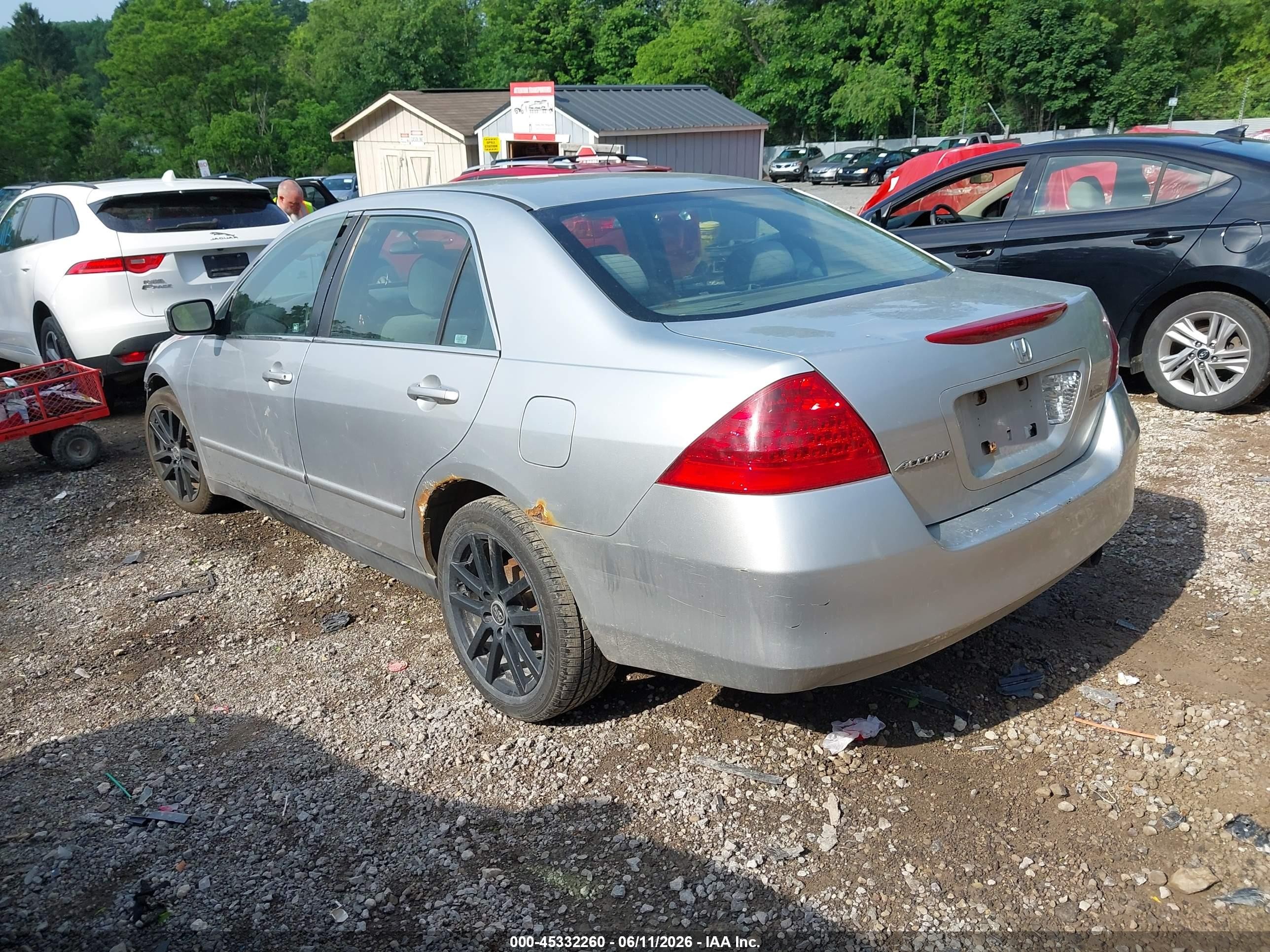 2007 Honda Accord 2.4 Lx Silver vin: 1HGCM56427A228225