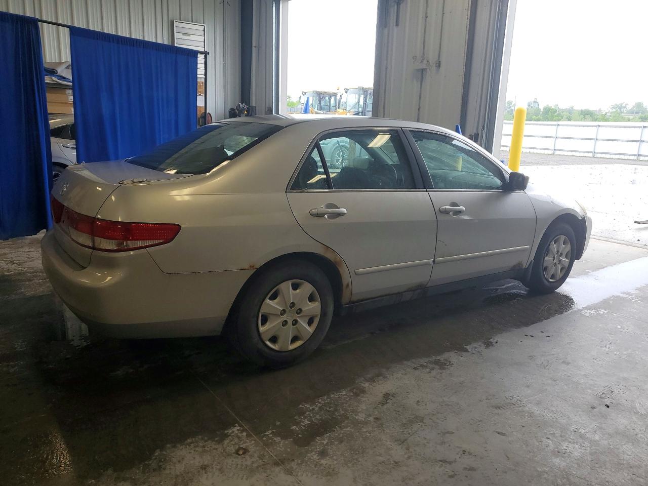 2003 Honda Accord Lx Silver vin: 1HGCM56433A818265