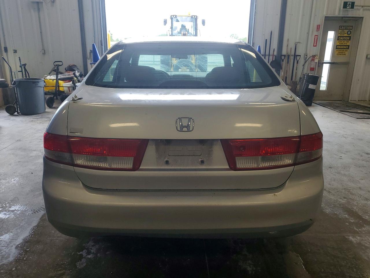 2003 Honda Accord Lx Silver vin: 1HGCM56433A818265