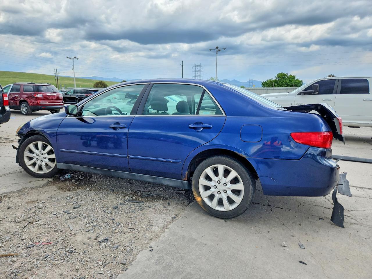 2005 Honda Accord Lx Blue vin: 1HGCM56435A022943