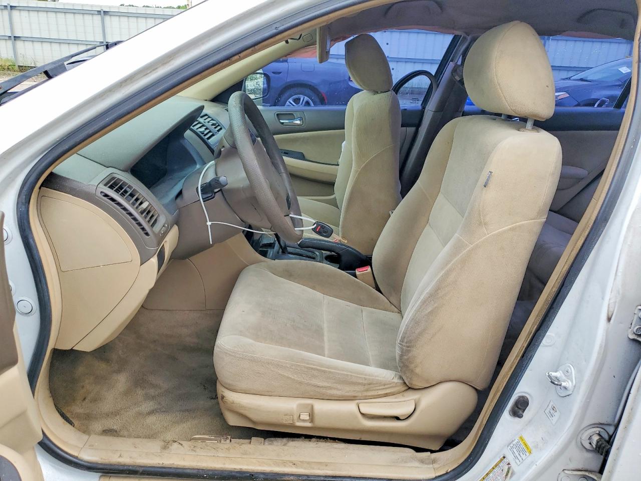 2005 Honda Accord Lx White vin: 1HGCM56435A078901