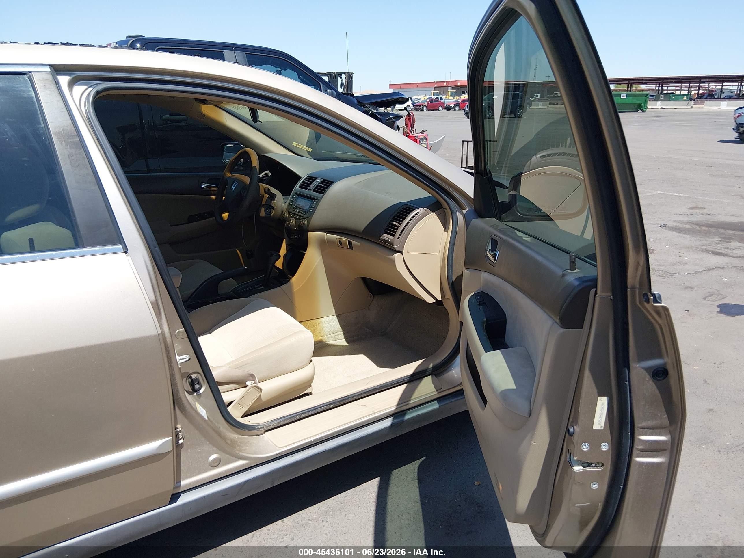 2005 Honda Accord 2.4 Lx Tan vin: 1HGCM56435A079854