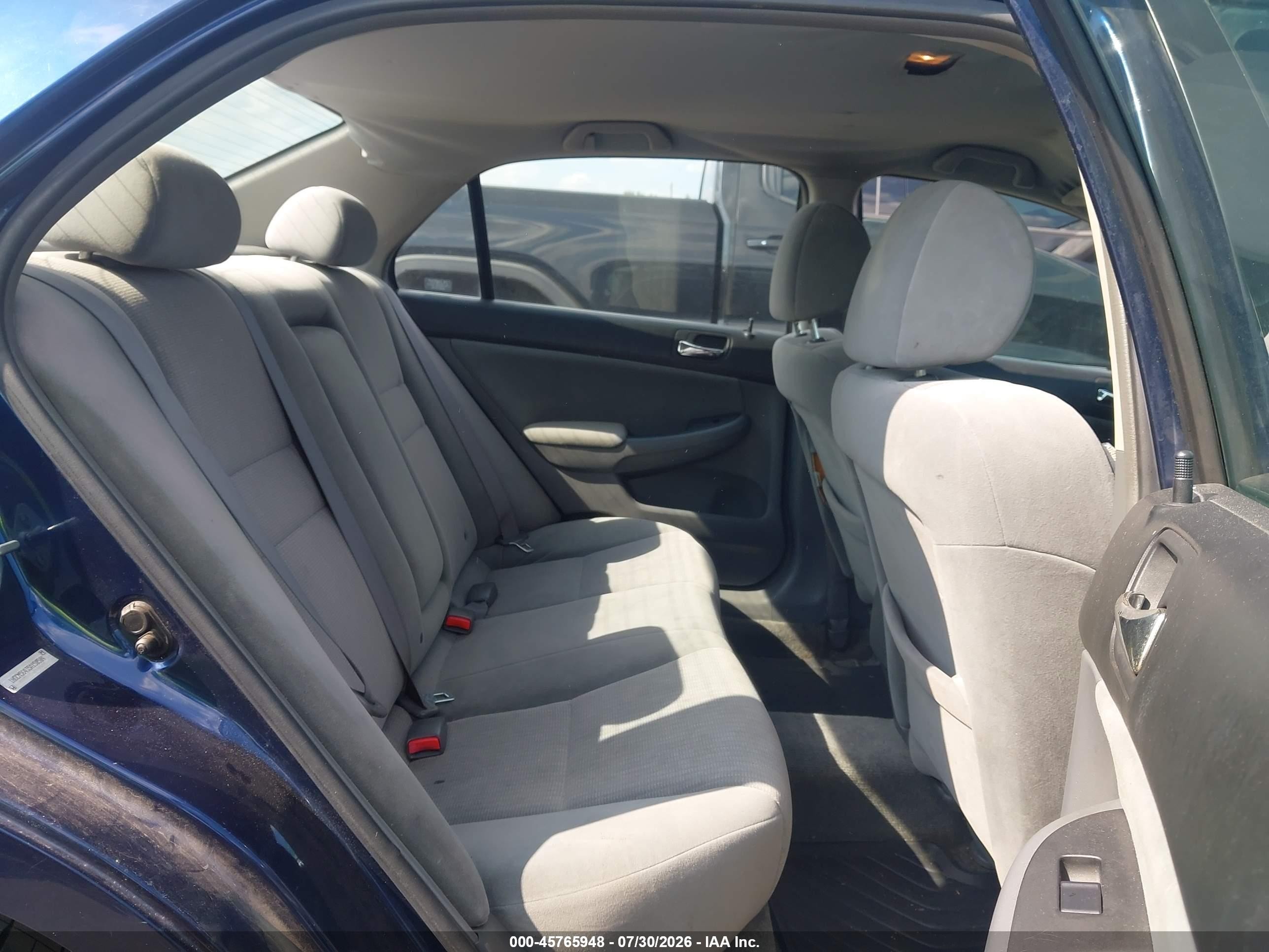 2005 Honda Accord 2.4 Lx Blue vin: 1HGCM56435A150504