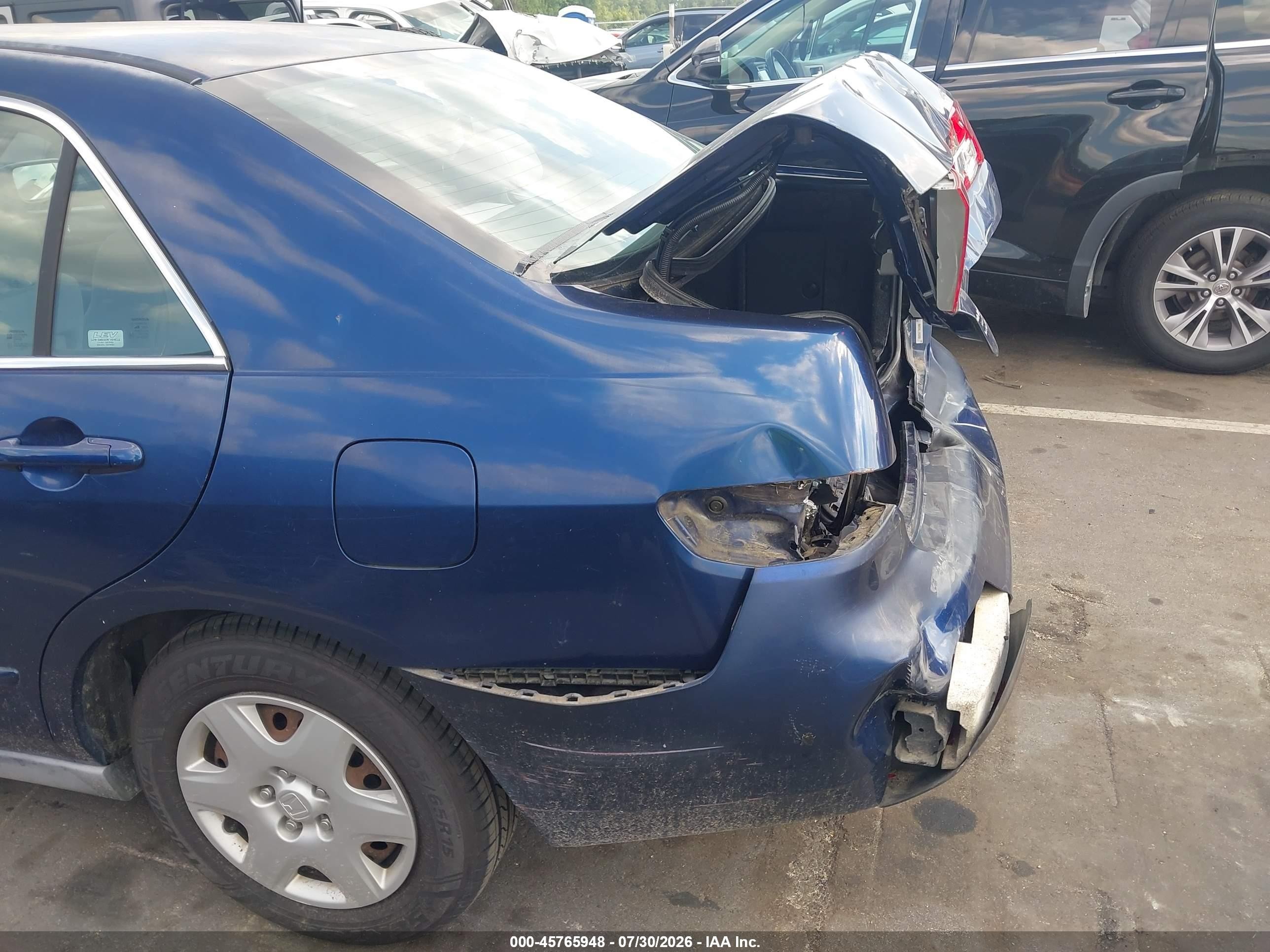 2005 Honda Accord 2.4 Lx Blue vin: 1HGCM56435A150504