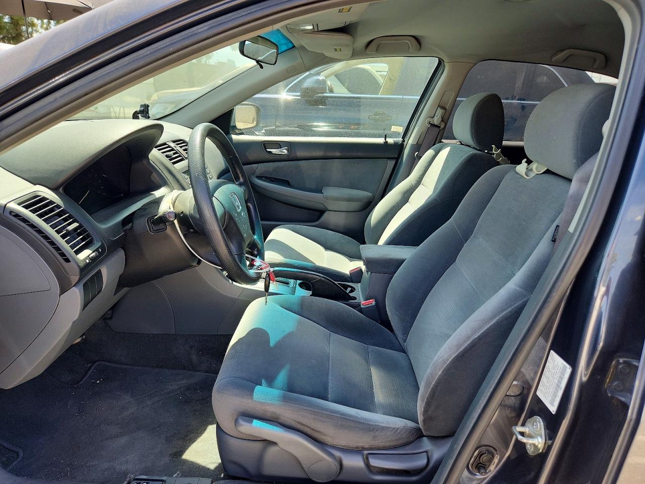 2007 Honda Accord Lx Gray vin: 1HGCM56437A034190