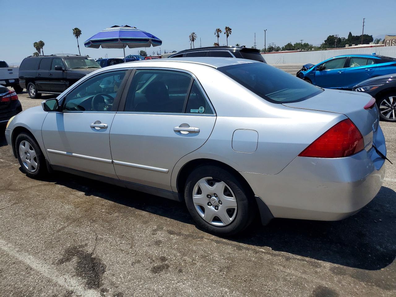 2007 Honda Accord Lx Silver vin: 1HGCM56437A066329
