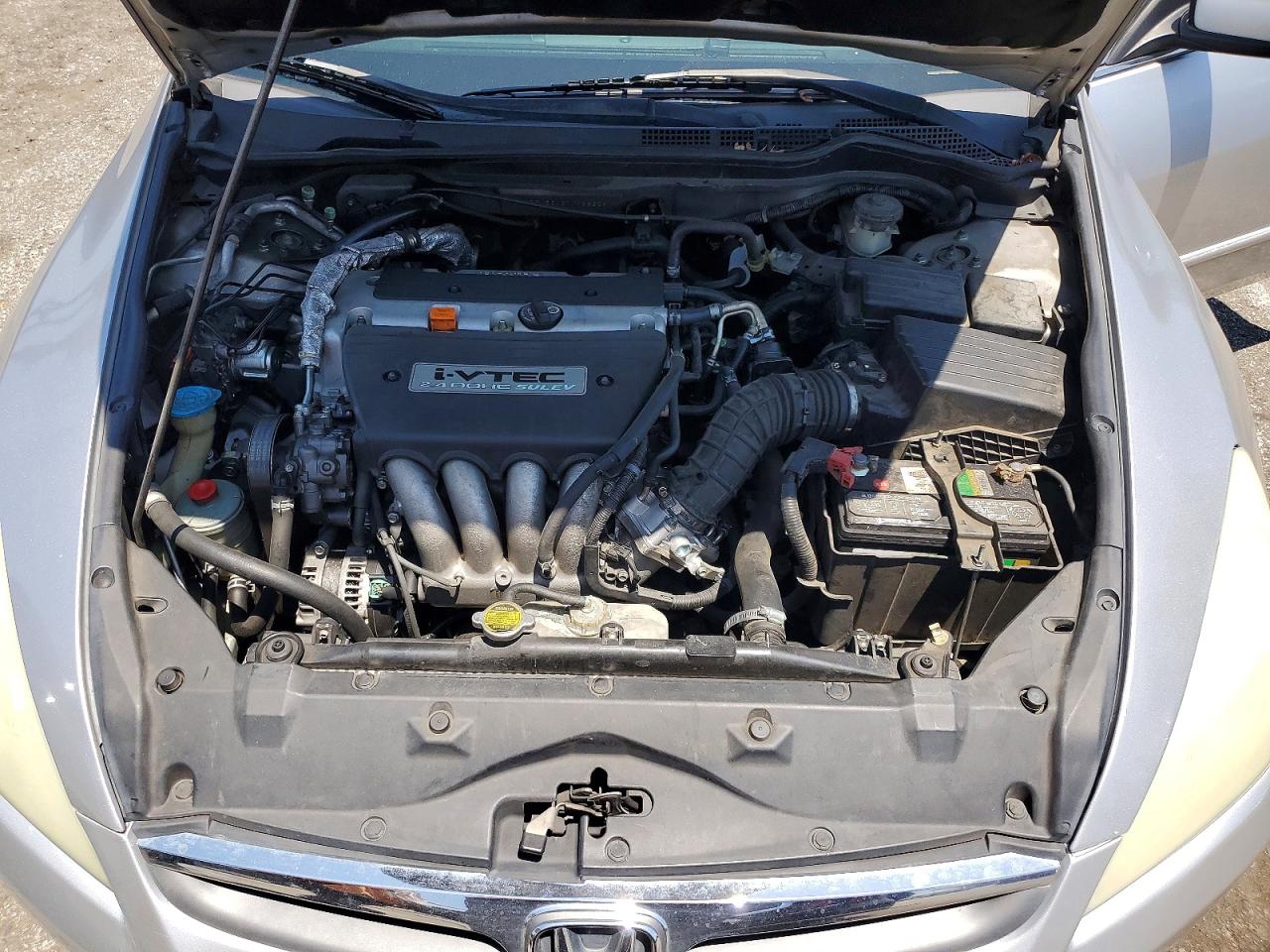 2007 Honda Accord Lx Silver vin: 1HGCM56437A066329