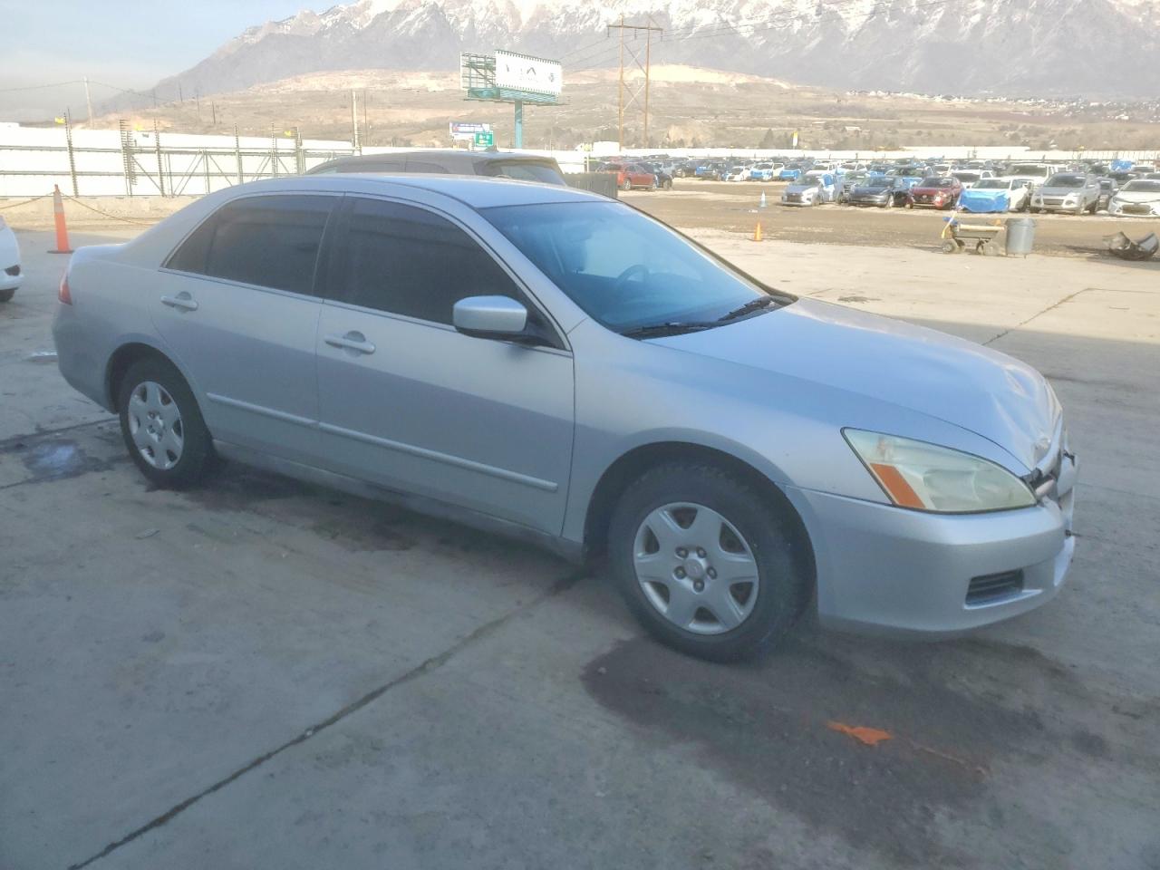 2007 Honda Accord Lx Silver vin: 1HGCM56437A214009