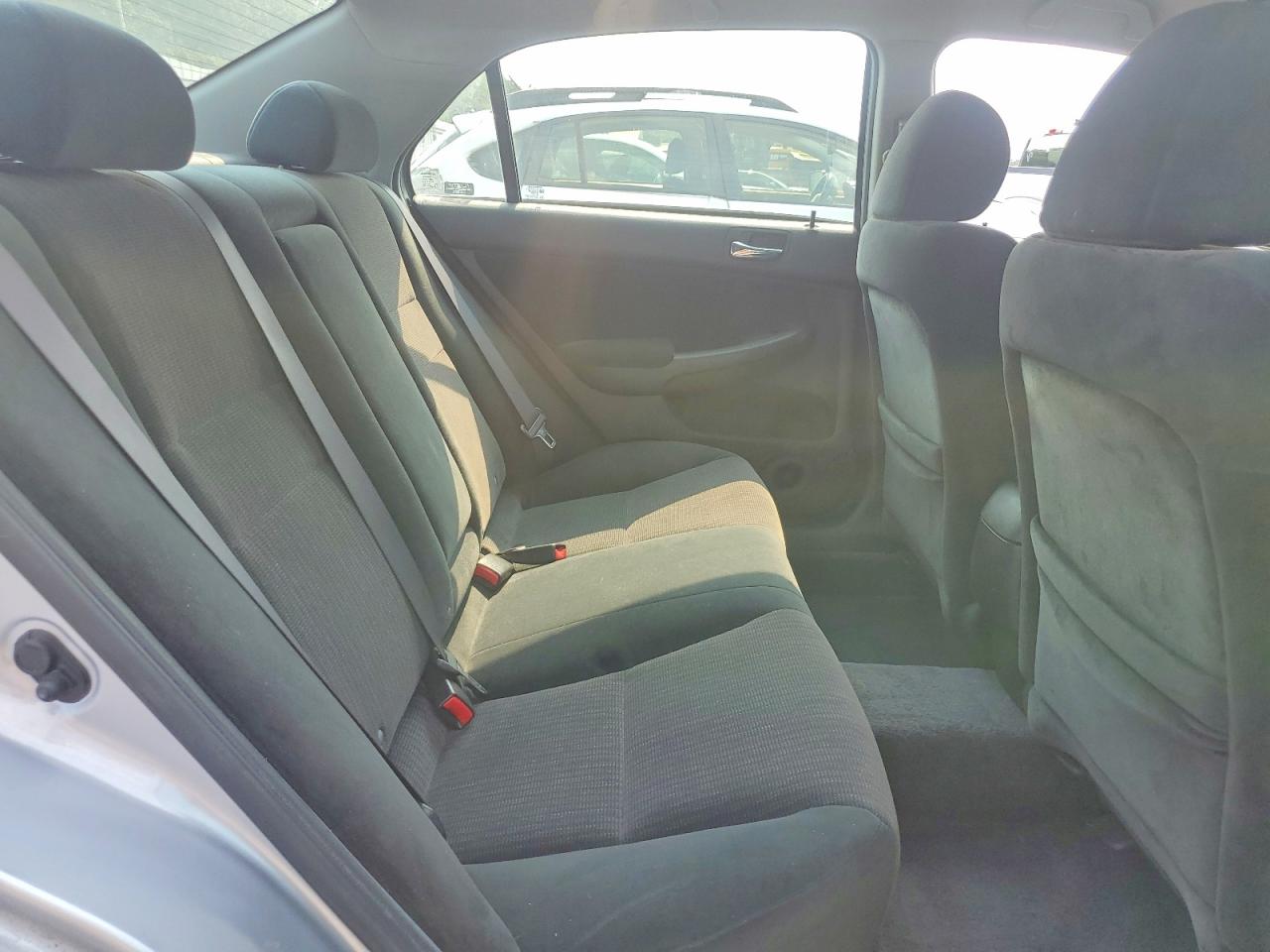 2003 Honda Accord Lx Silver vin: 1HGCM56443A017067