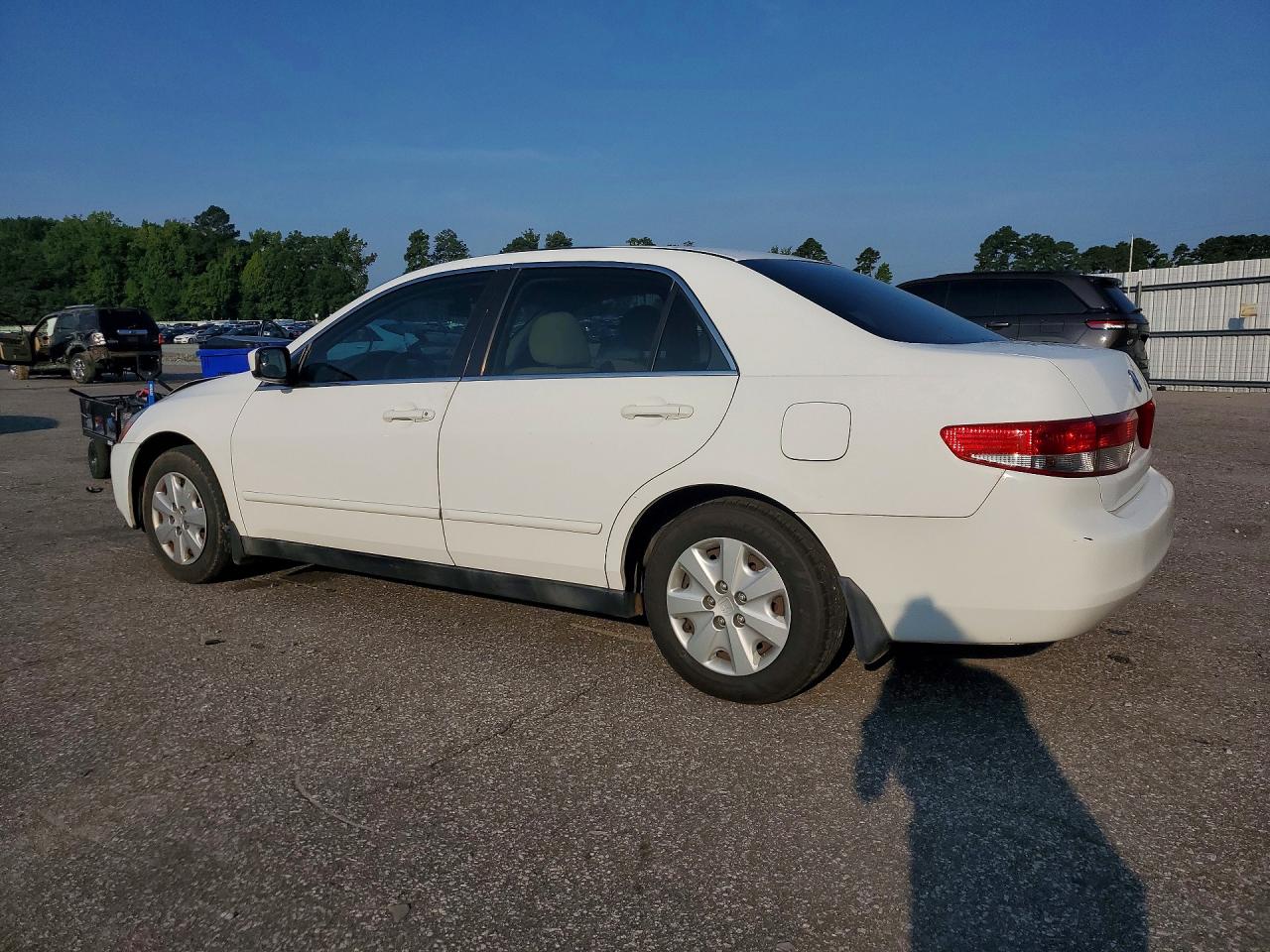 2003 Honda Accord Lx Белый vin: 1HGCM56443A122322