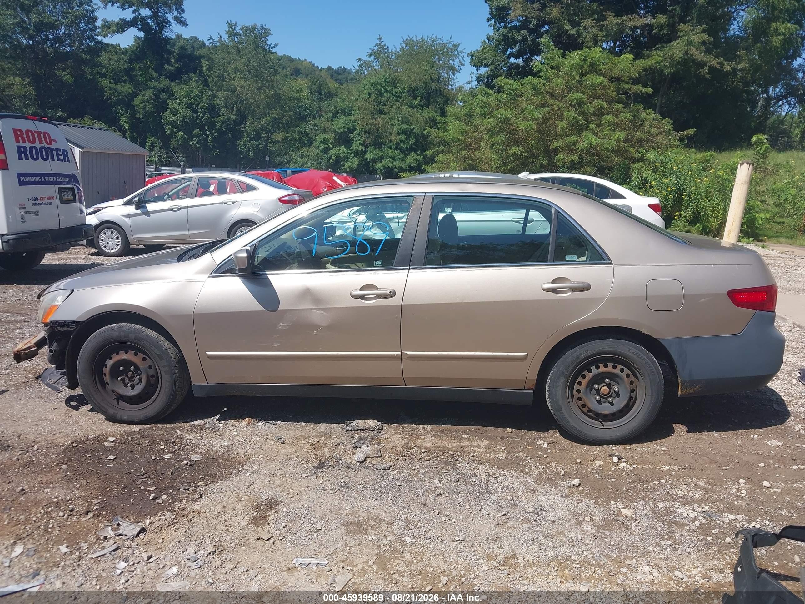 2005 Honda Accord 2.4 Lx Beige vin: 1HGCM56445A043087