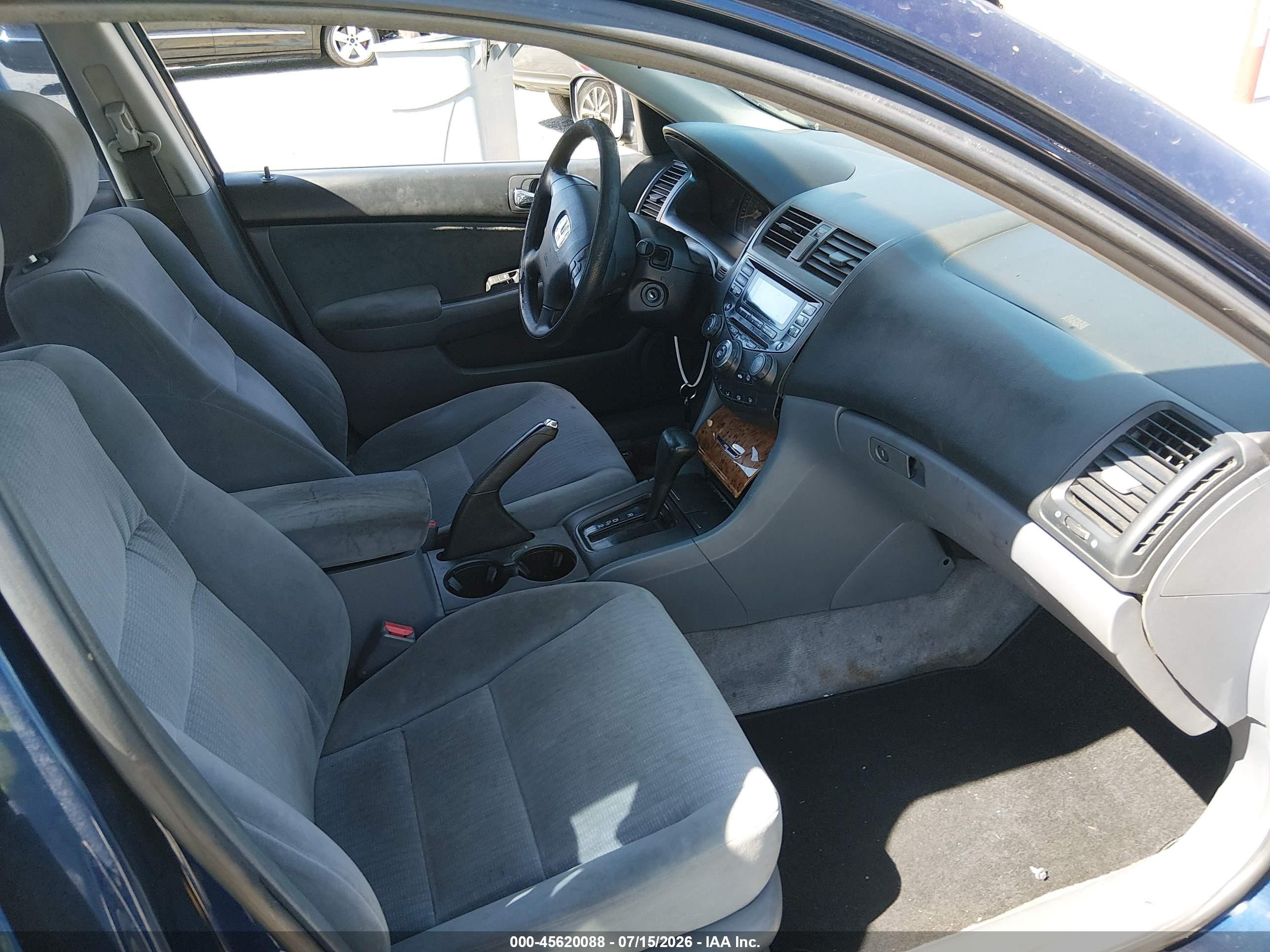 2005 Honda Accord 2.4 Lx Синий vin: 1HGCM56445A094539
