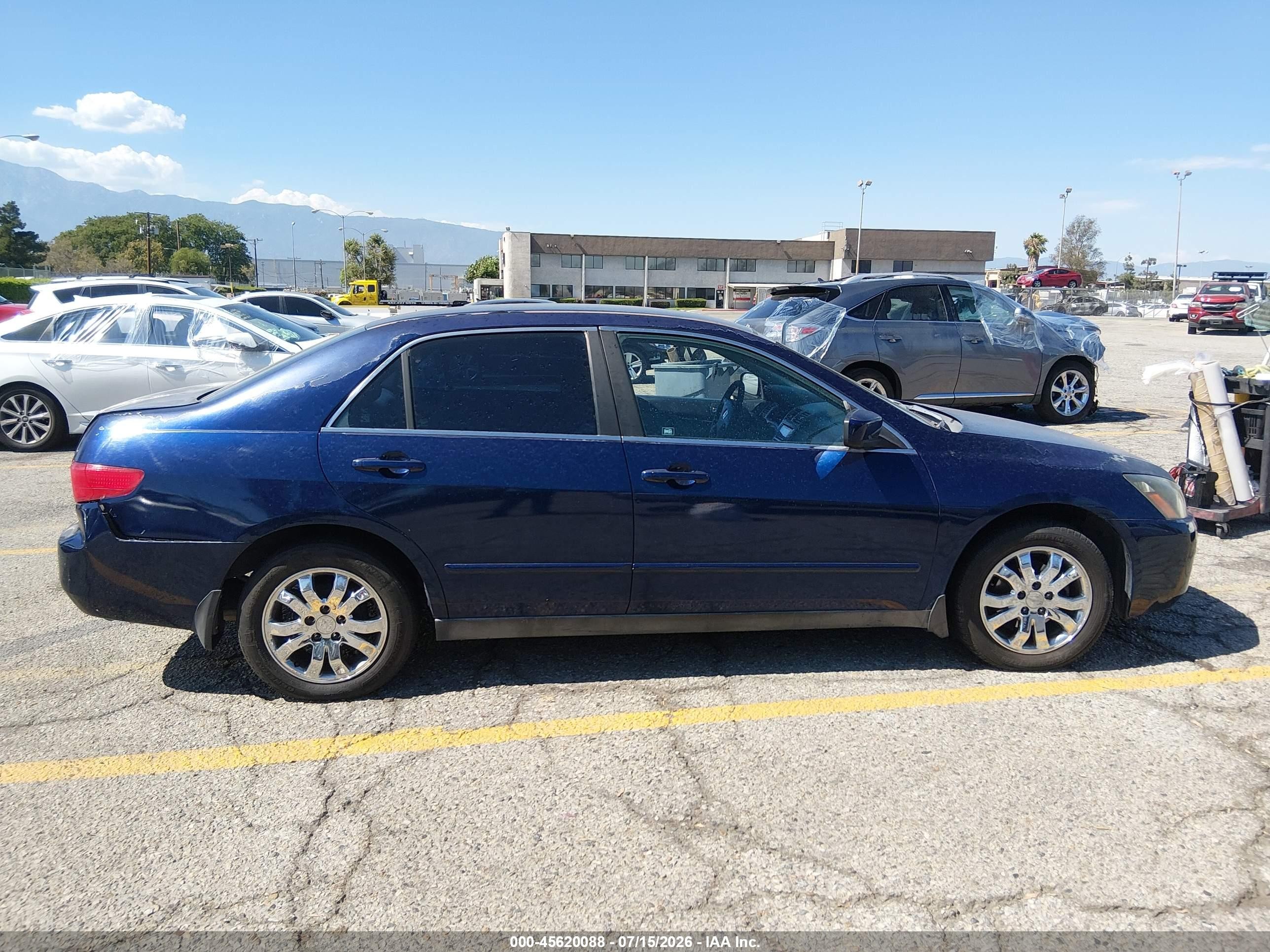 2005 Honda Accord 2.4 Lx Синий vin: 1HGCM56445A094539