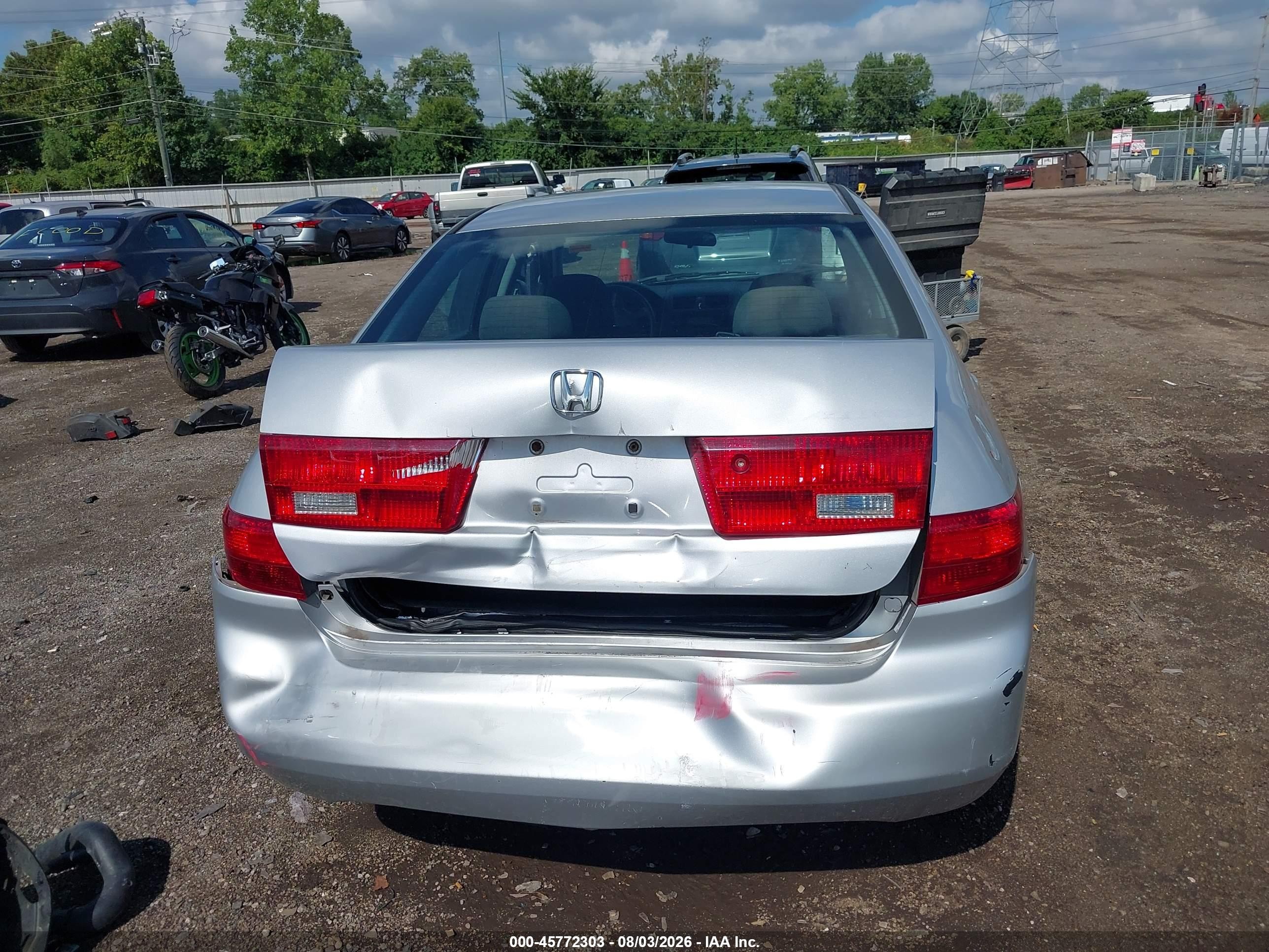 2005 Honda Accord 2.4 Lx Silver vin: 1HGCM56445A163990