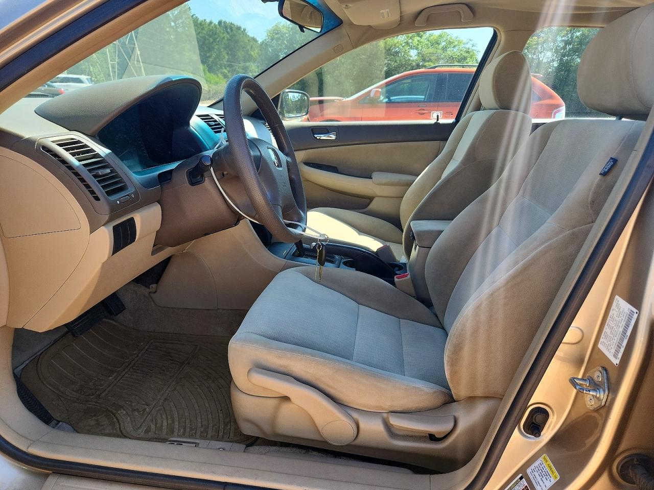 2005 Honda Accord Lx Gold vin: 1HGCM56445A169000