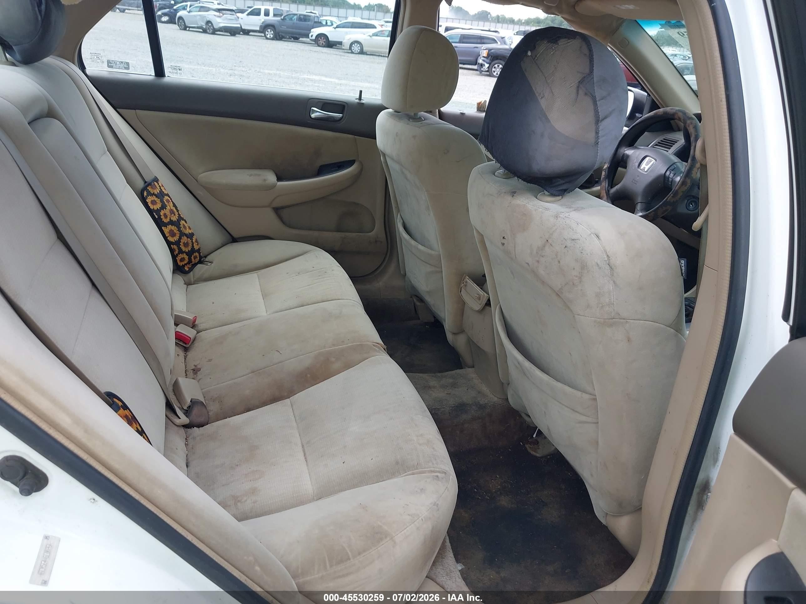 2005 Honda Accord 2.4 Lx White vin: 1HGCM56445L002642