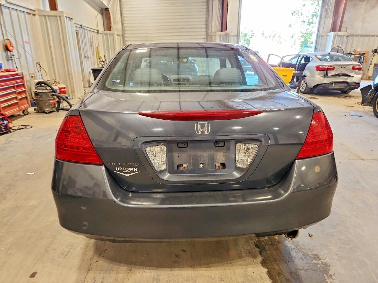 2006 Honda Accord Lx Gray vin: 1HGCM56446A077466
