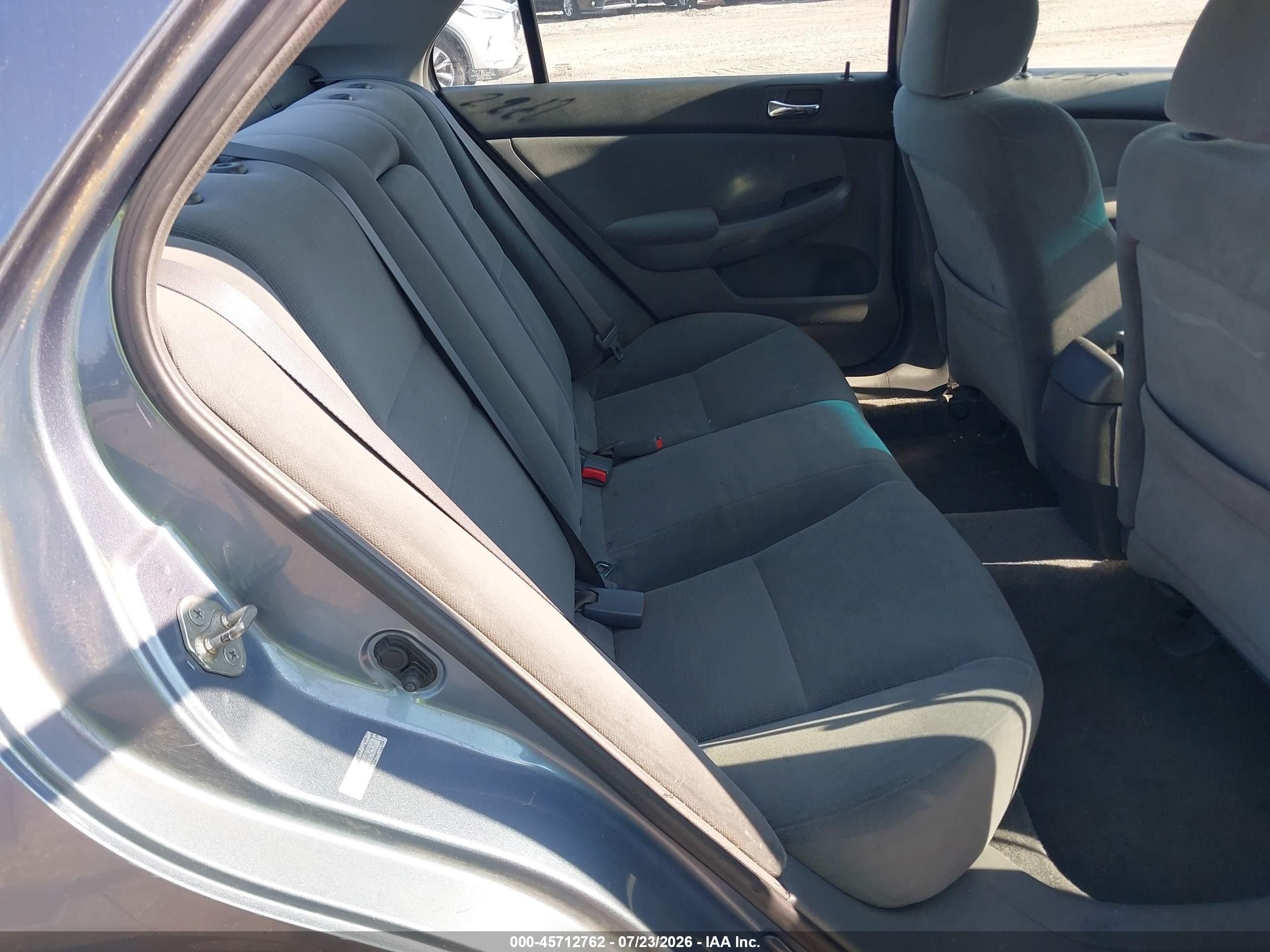 2007 Honda Accord 2.4 Lx Silver vin: 1HGCM56447A042430