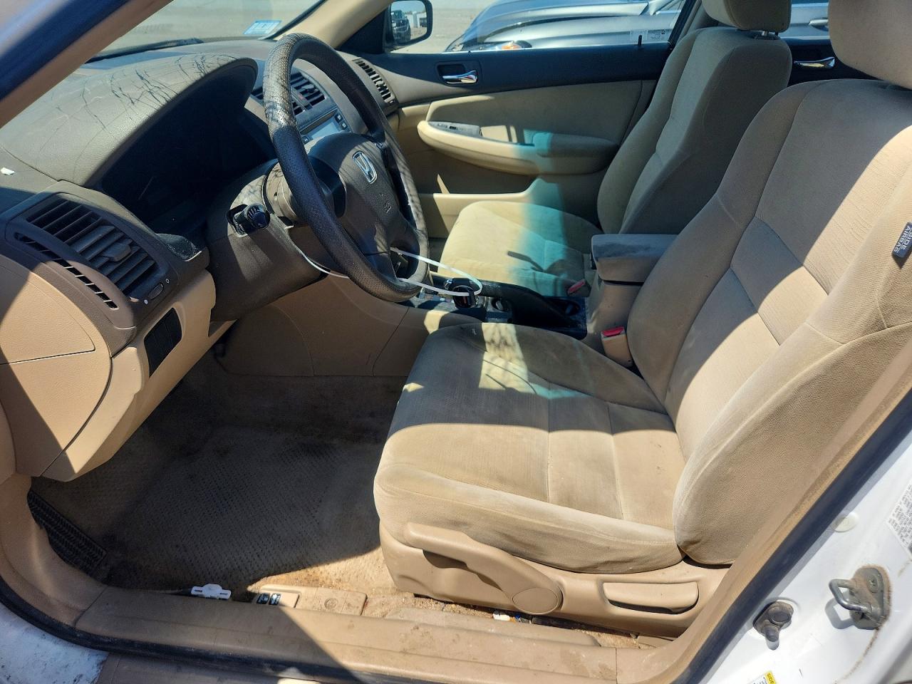 2007 Honda Accord Lx Белый vin: 1HGCM56447A229621