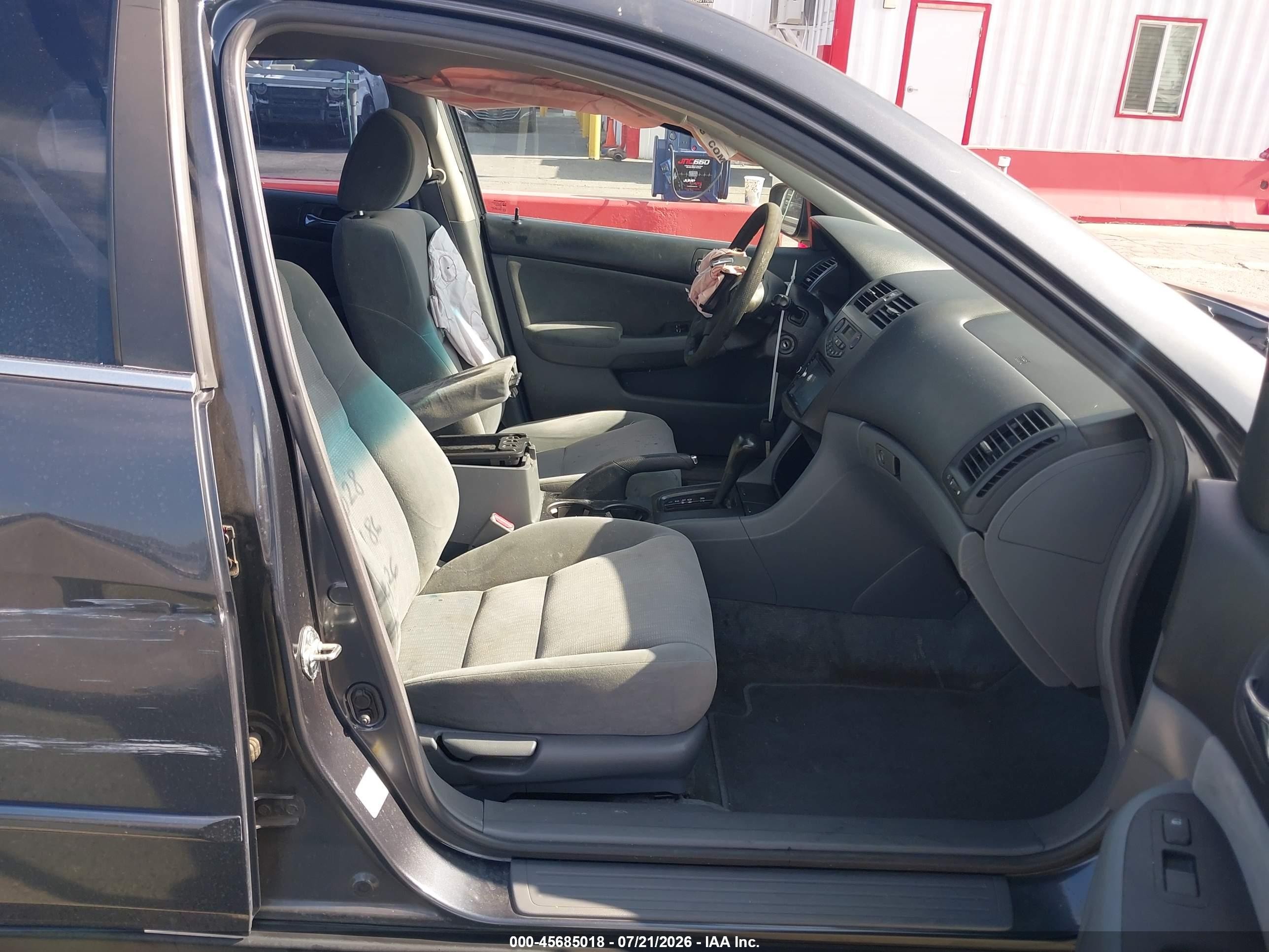 2005 Honda Accord 2.4 Lx Gray vin: 1HGCM56455A036486