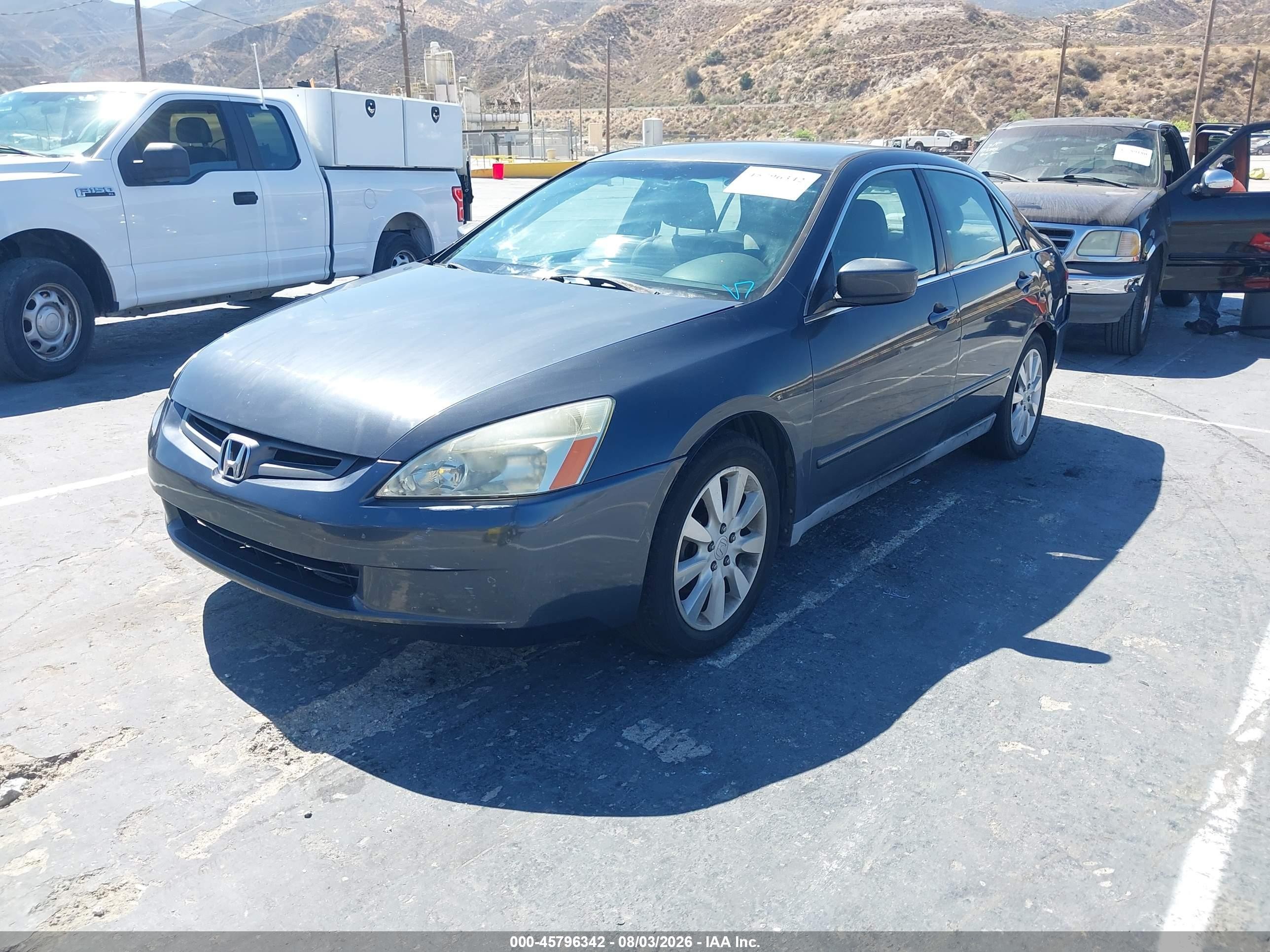 2005 Honda Accord 2.4 Lx Gray vin: 1HGCM56455A084604