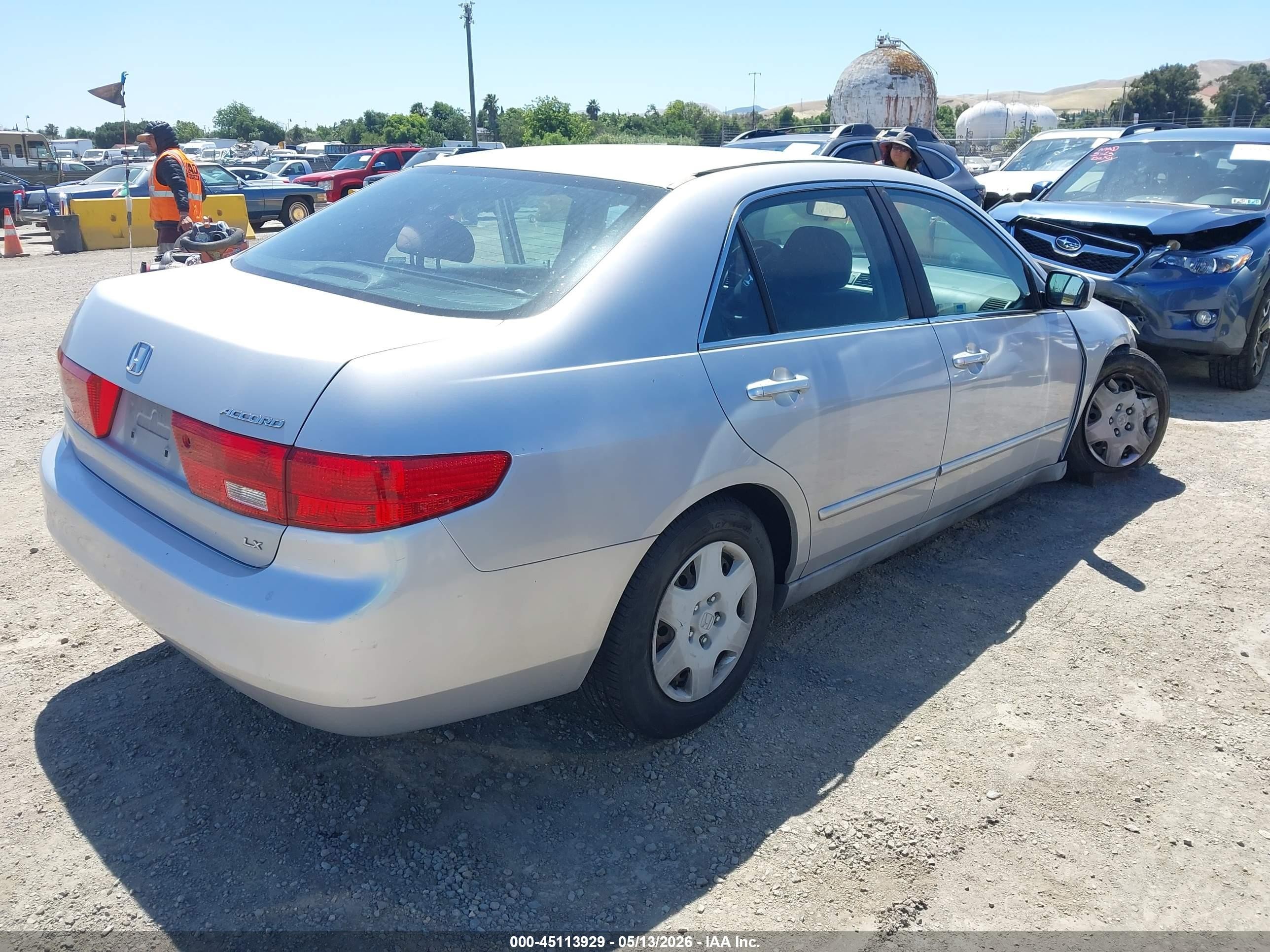 2005 Honda Accord 2.4 Lx Silver vin: 1HGCM56455A165697