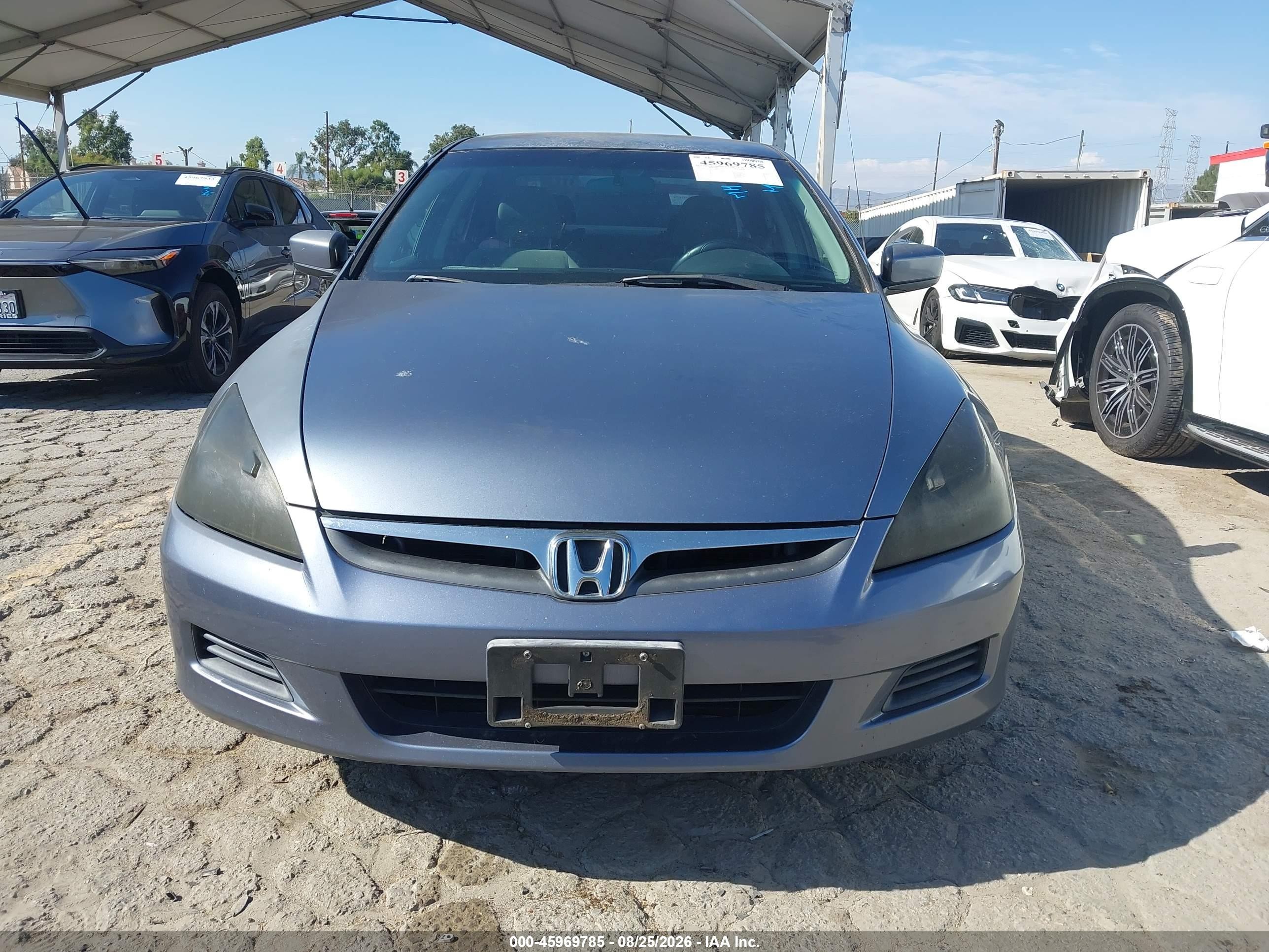 2007 Honda Accord 2.4 Lx Серебряный vin: 1HGCM56457A001675