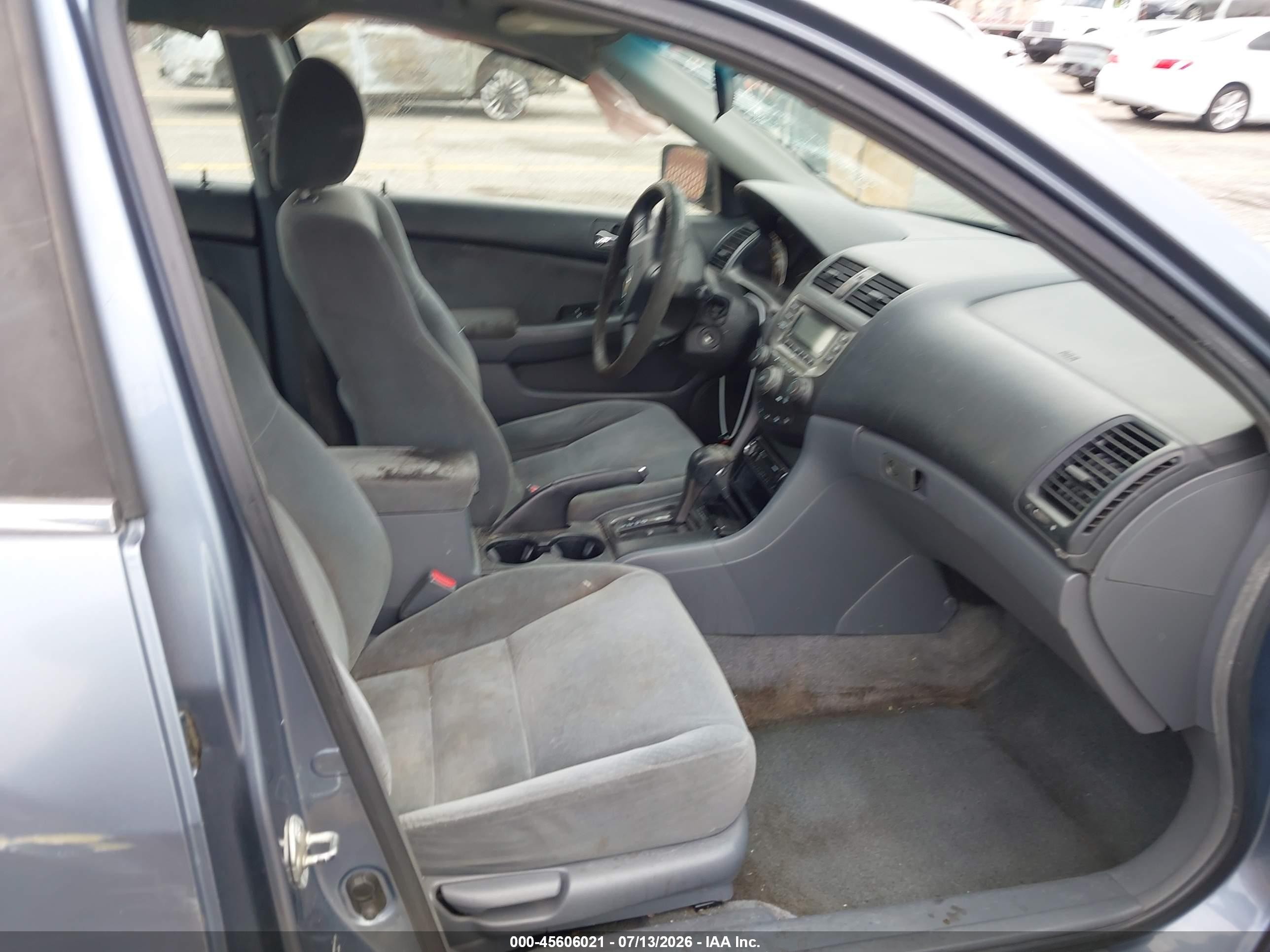 2007 Honda Accord 2.4 Lx Серый vin: 1HGCM56457A088137