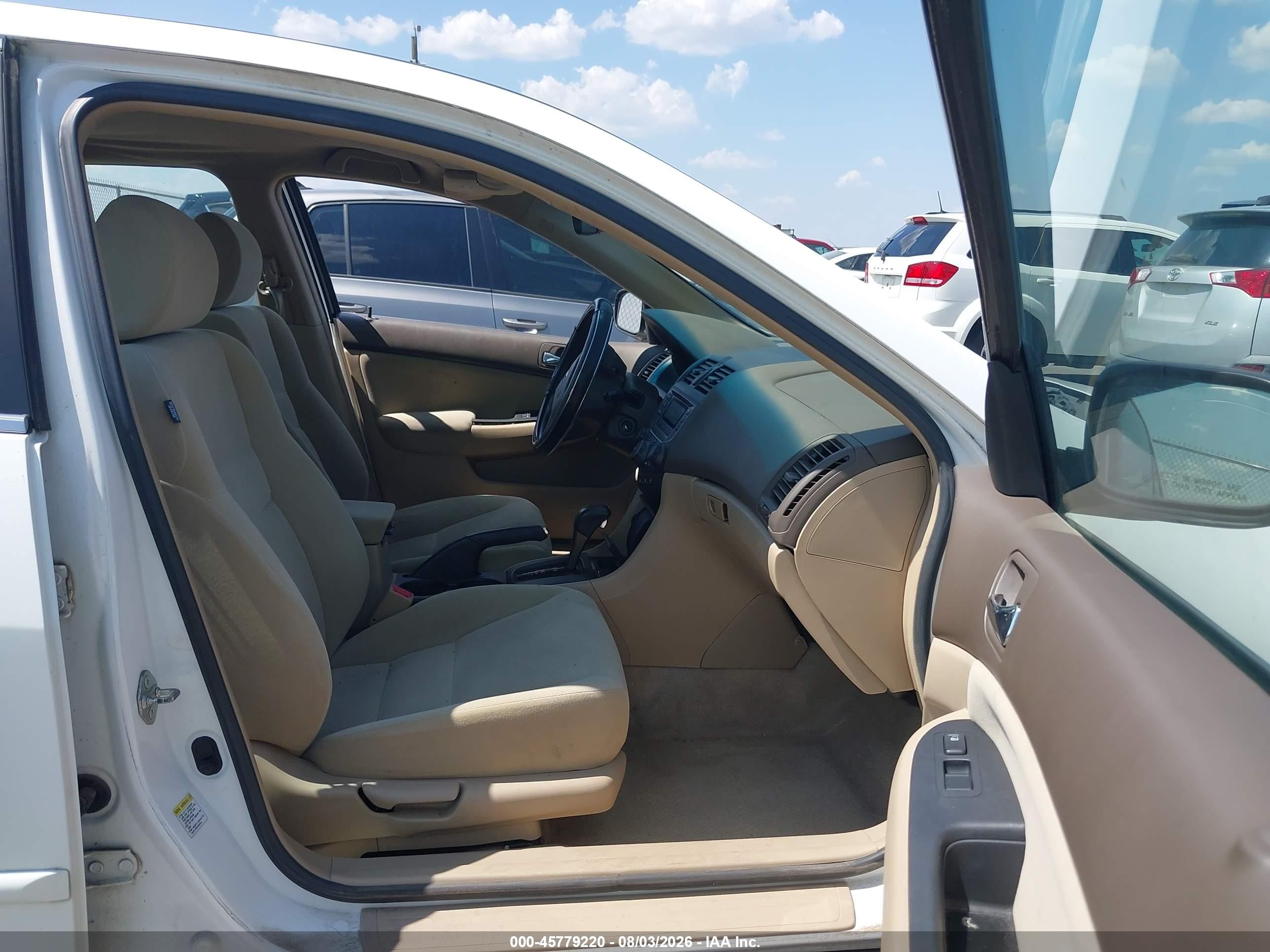 2007 Honda Accord 2.4 Lx White vin: 1HGCM56457A138289