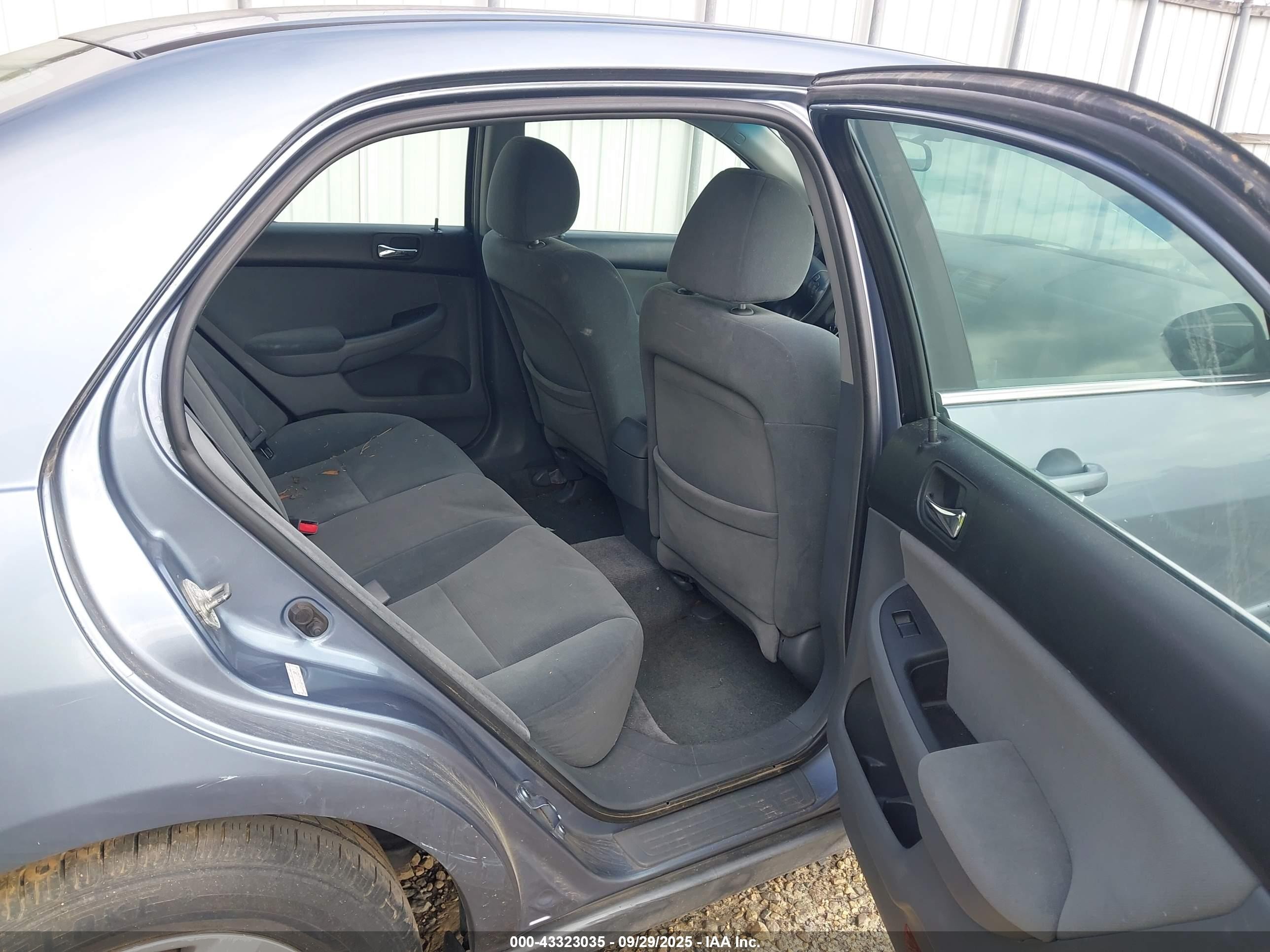 2007 Honda Accord 2.4 Lx Blue vin: 1HGCM56457A206543