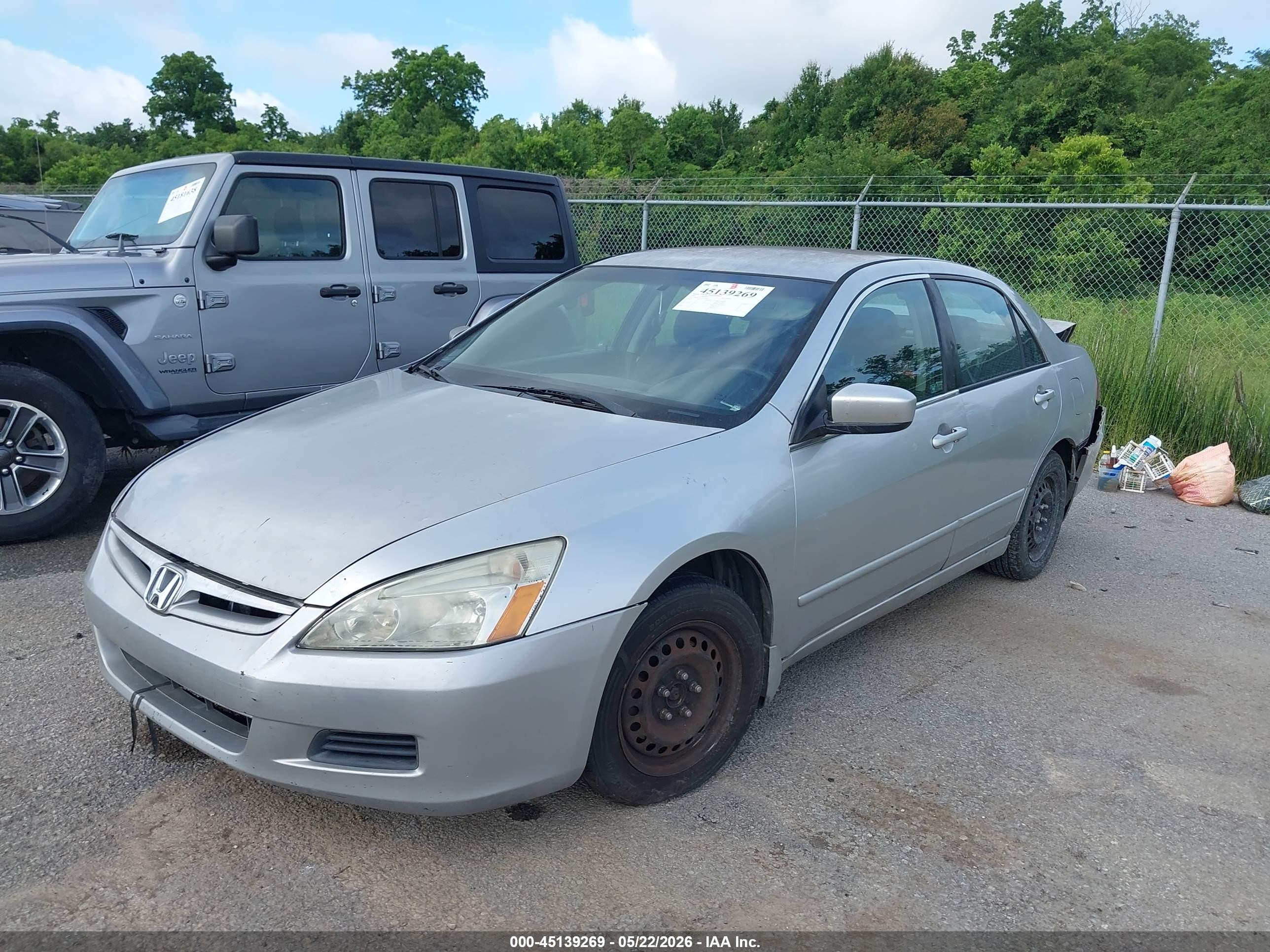 2007 Honda Accord 2.4 Lx Silver vin: 1HGCM56457A223567
