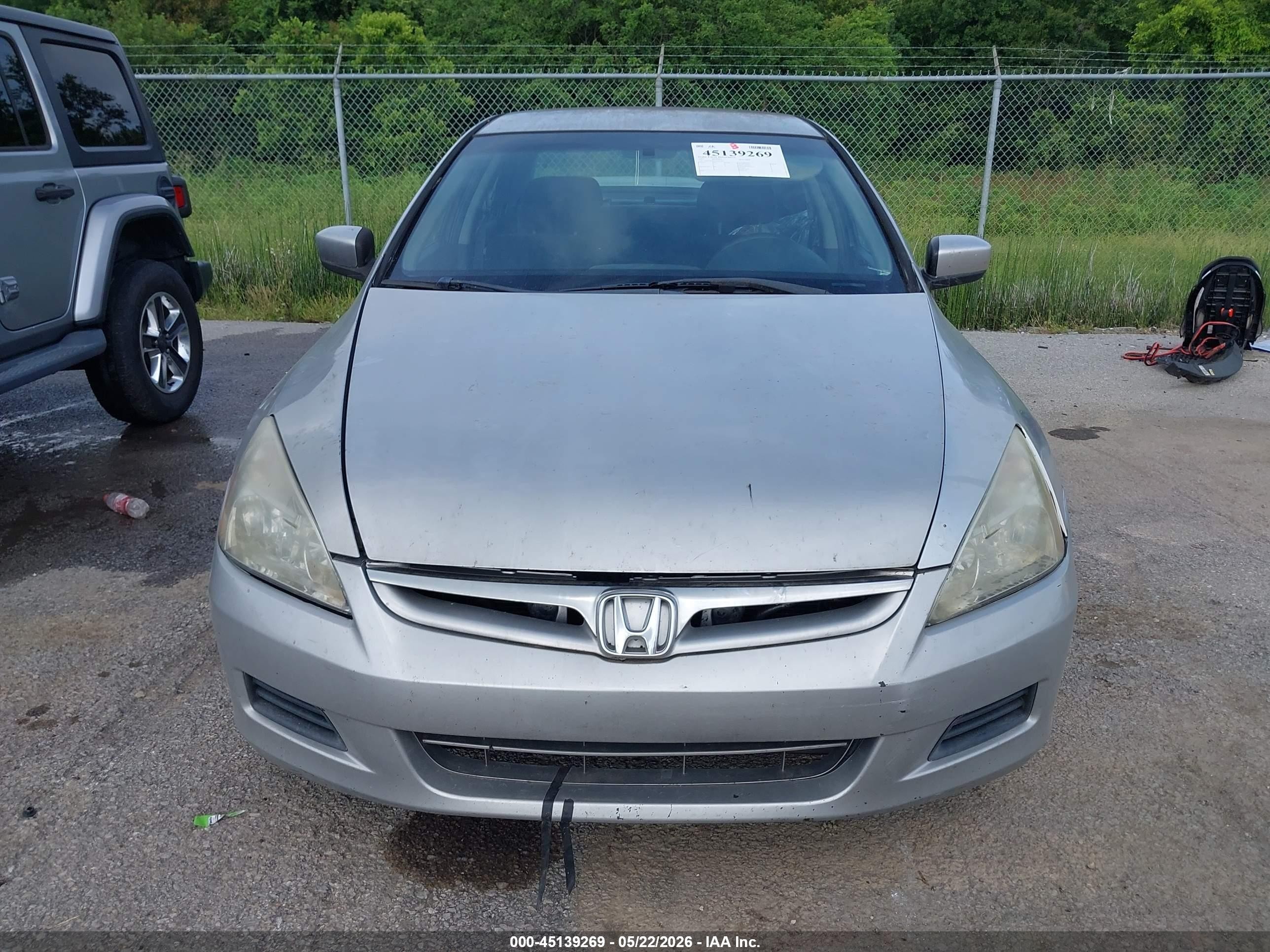 2007 Honda Accord 2.4 Lx Silver vin: 1HGCM56457A223567