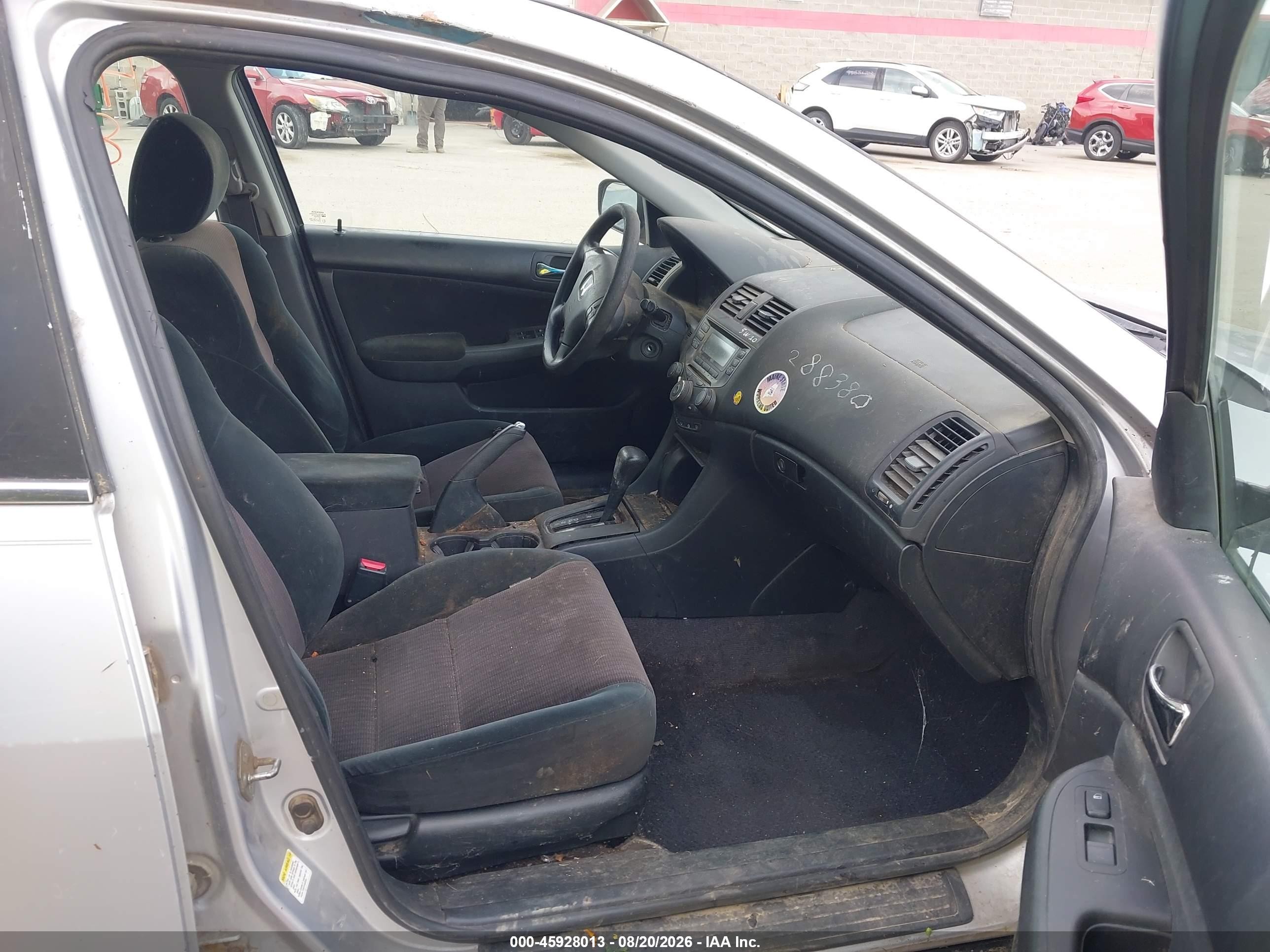 2003 Honda Accord Lx Silver vin: 1HGCM56463A108664