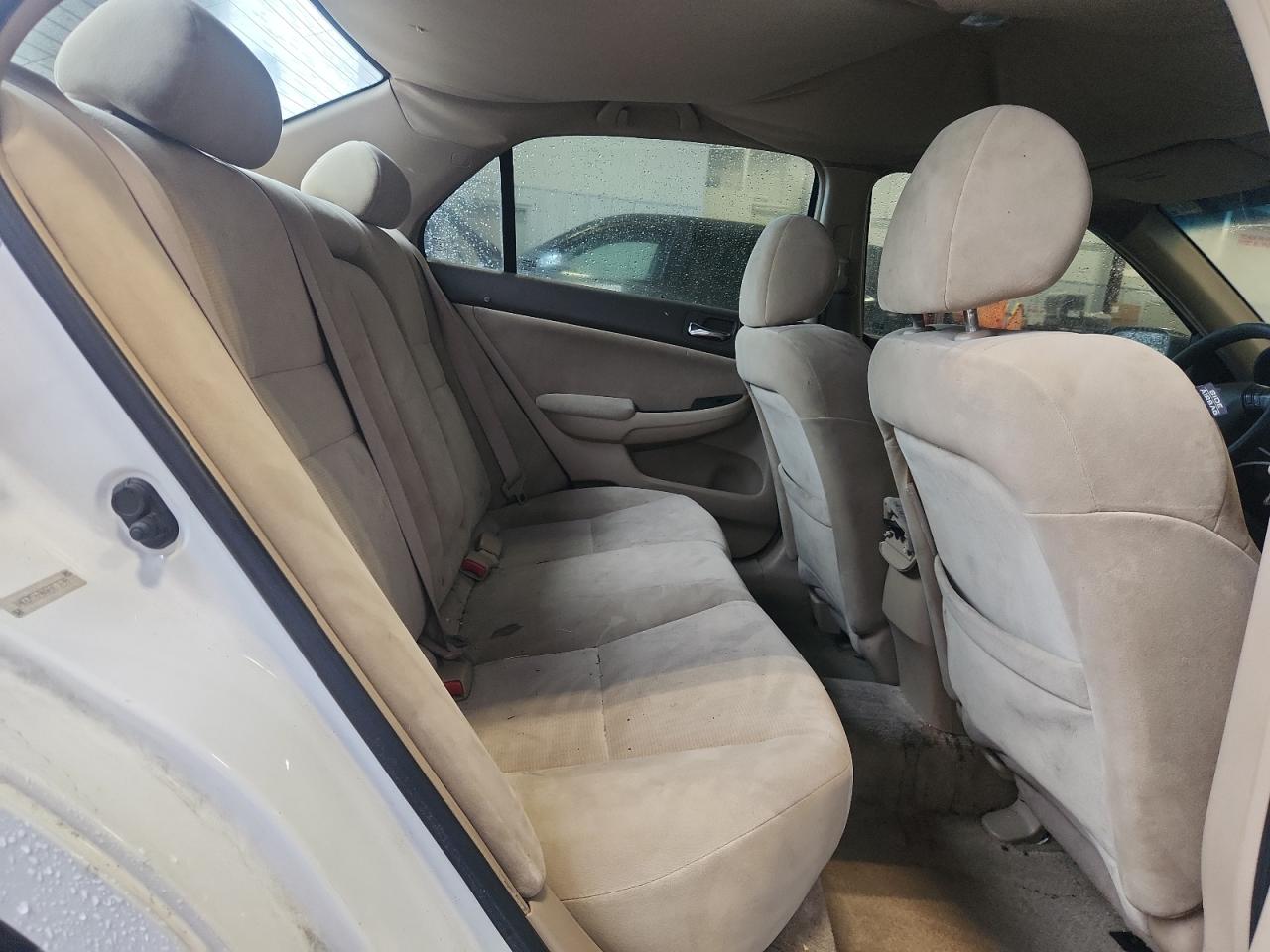 2005 Honda Accord Lx White vin: 1HGCM56465A013699