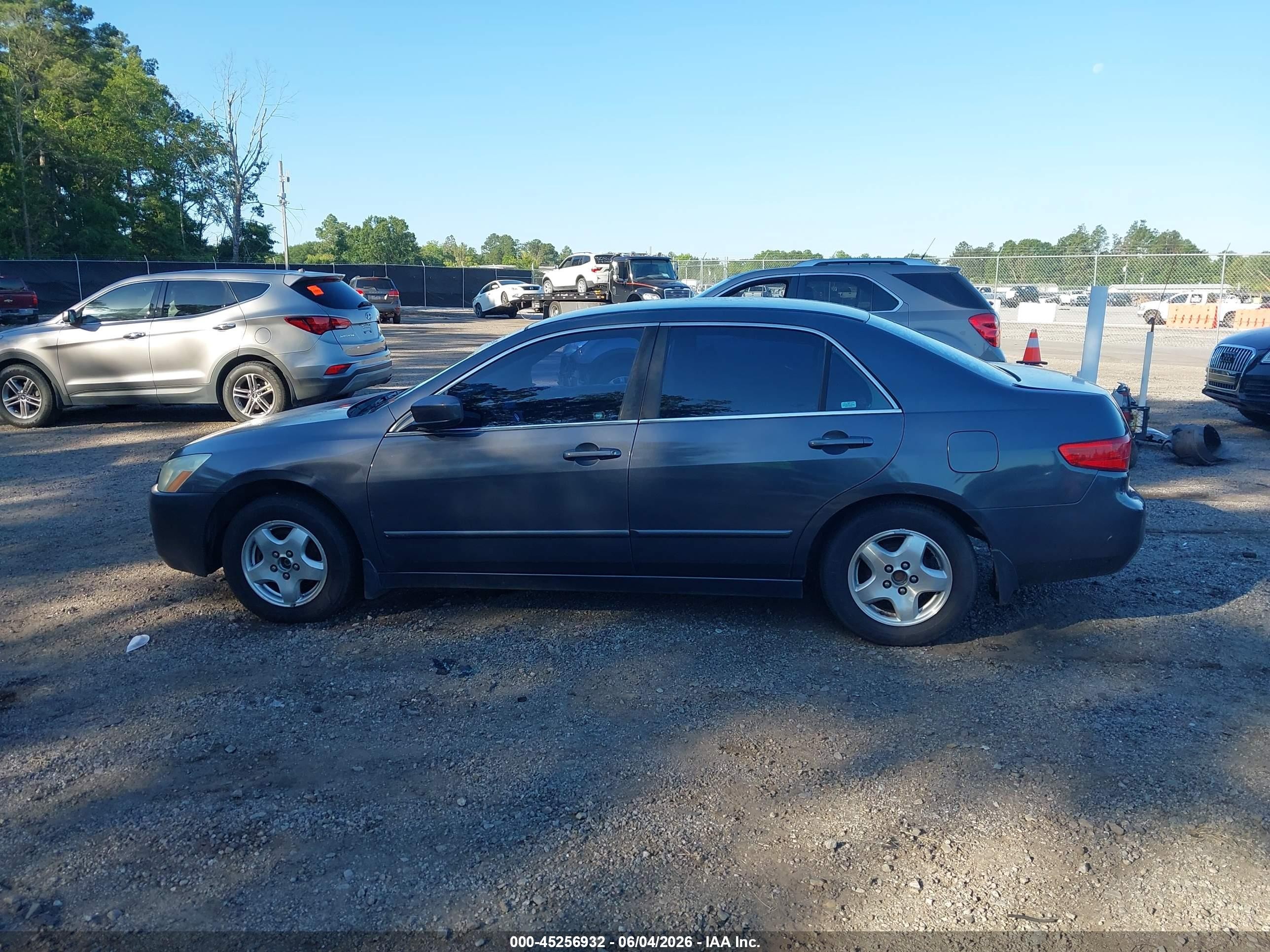 2005 Honda Accord 2.4 Lx Серый vin: 1HGCM56465A156555
