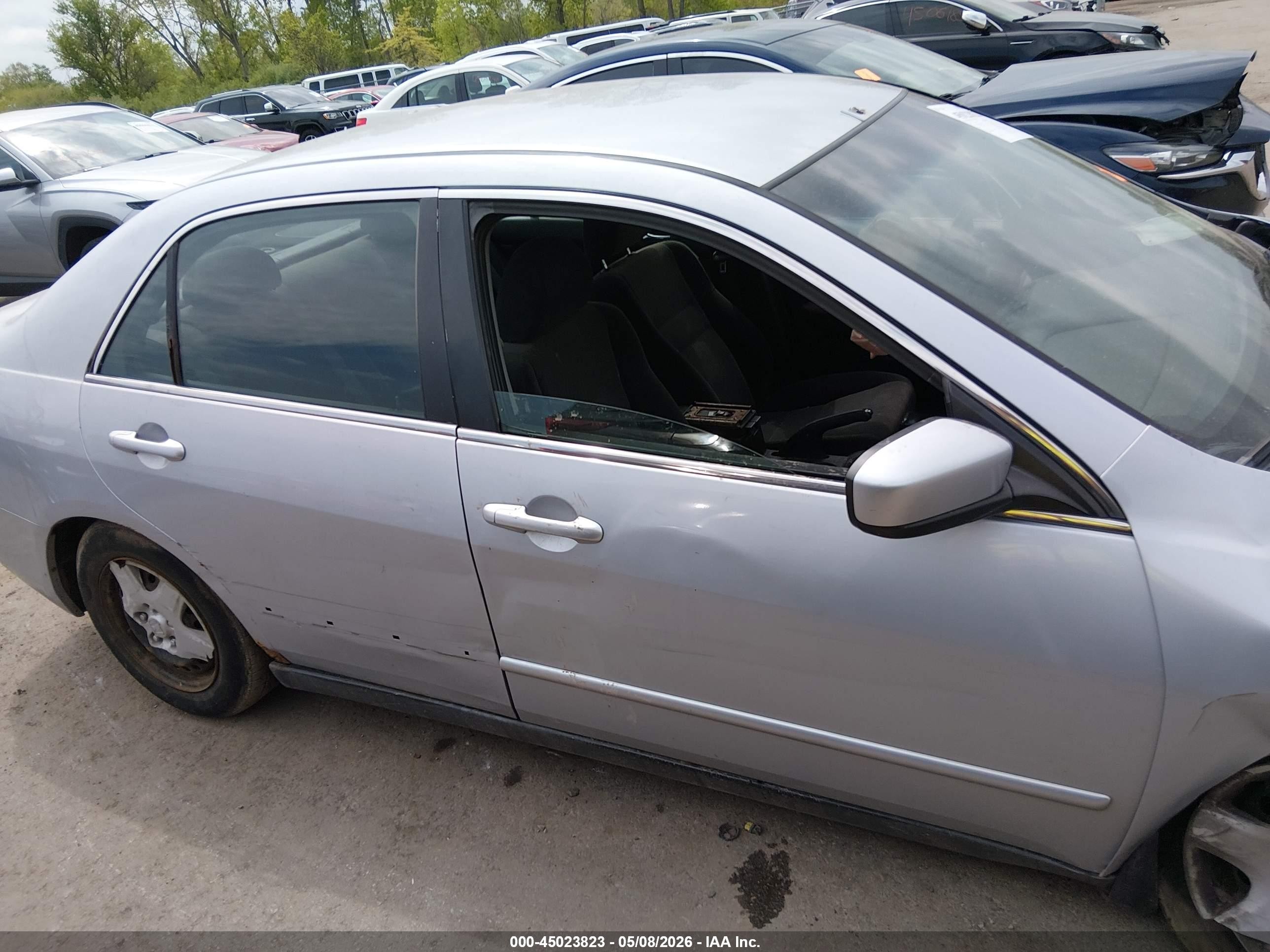 2005 Honda Accord 2.4 Lx Серебряный vin: 1HGCM56465A186106