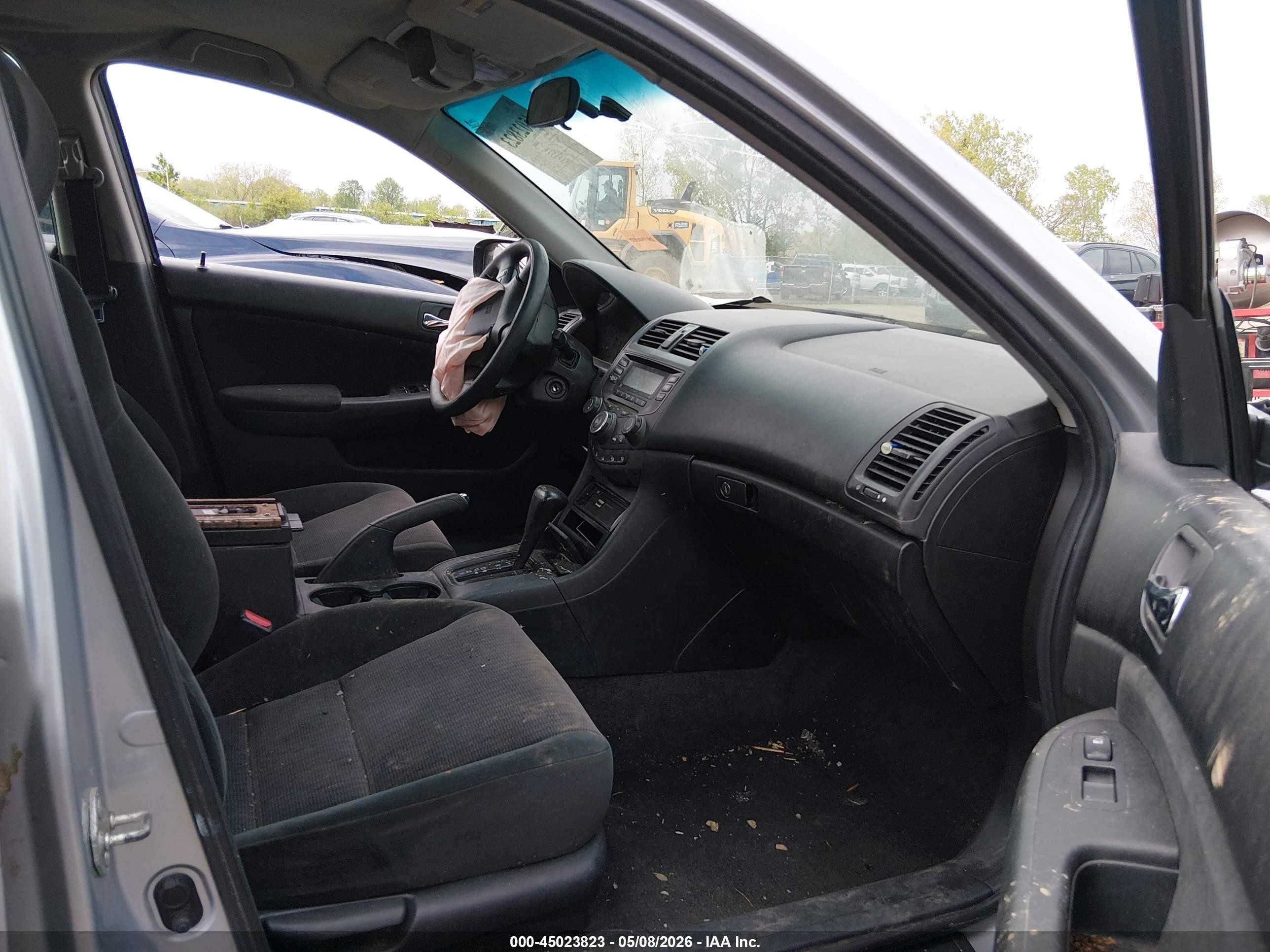 2005 Honda Accord 2.4 Lx Серебряный vin: 1HGCM56465A186106
