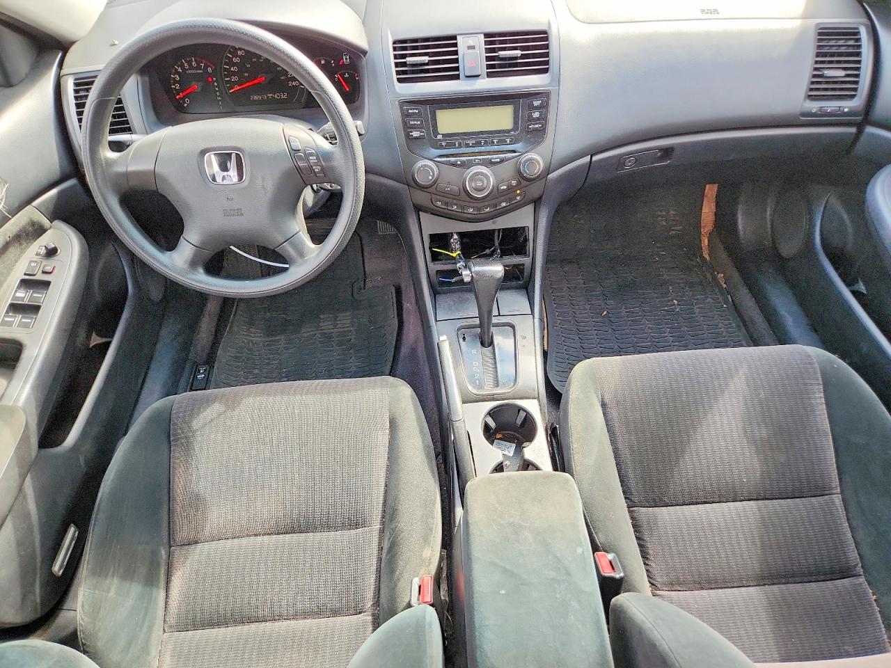 2005 Honda Accord Lx Серебряный vin: 1HGCM56465A807652