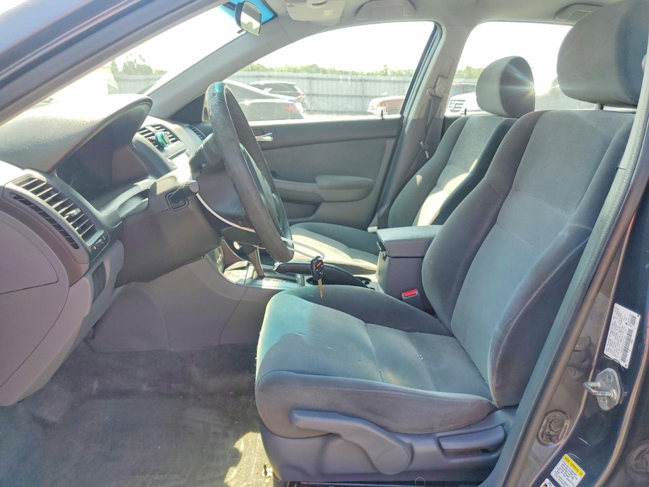 2007 Honda Accord Lx Gray vin: 1HGCM56467A001555