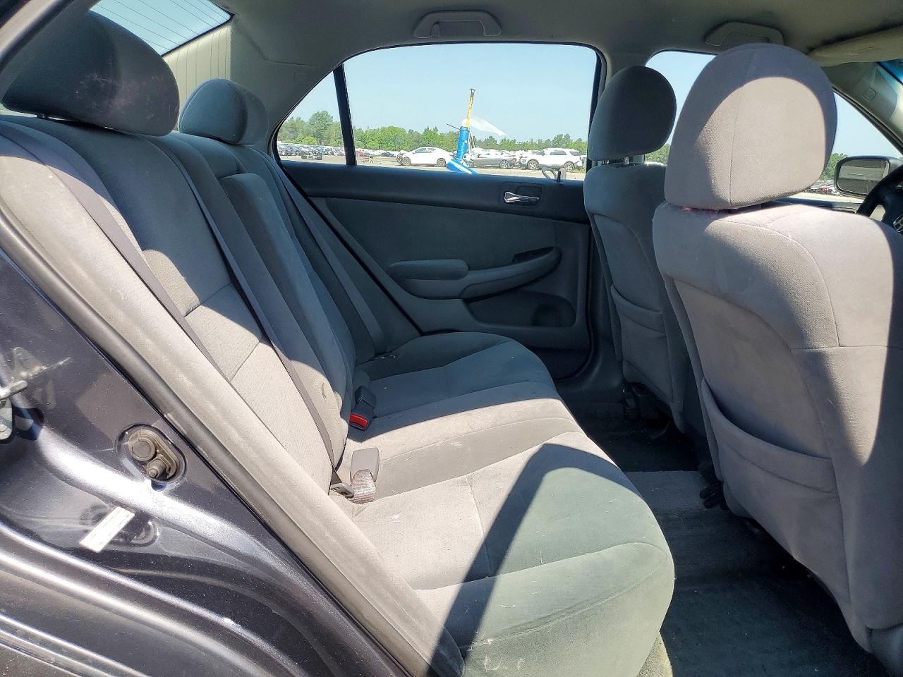 2007 Honda Accord Lx Gray vin: 1HGCM56467A001555